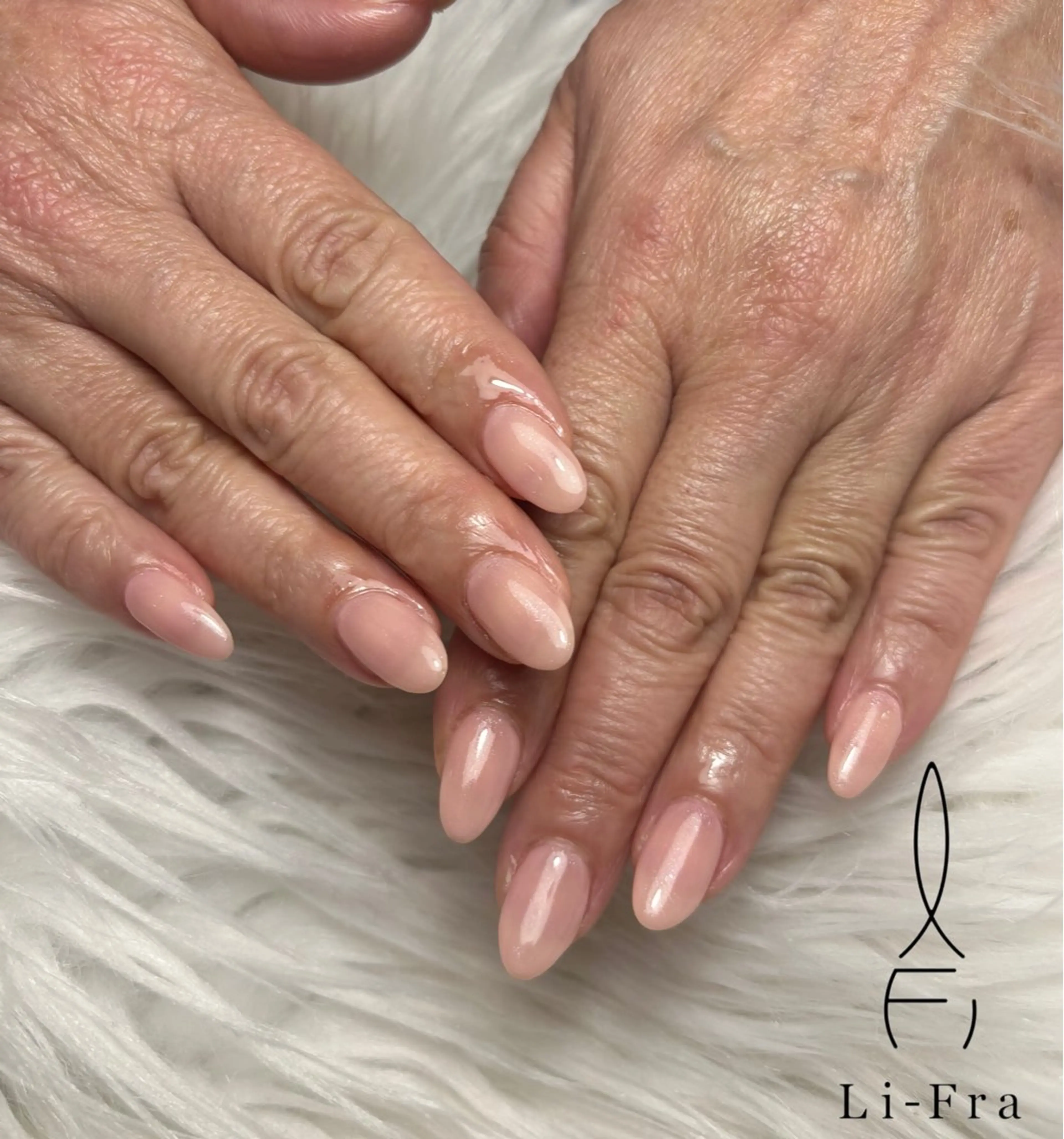 ネイル ハンドネイル lifra MOKAのネイルデザイン