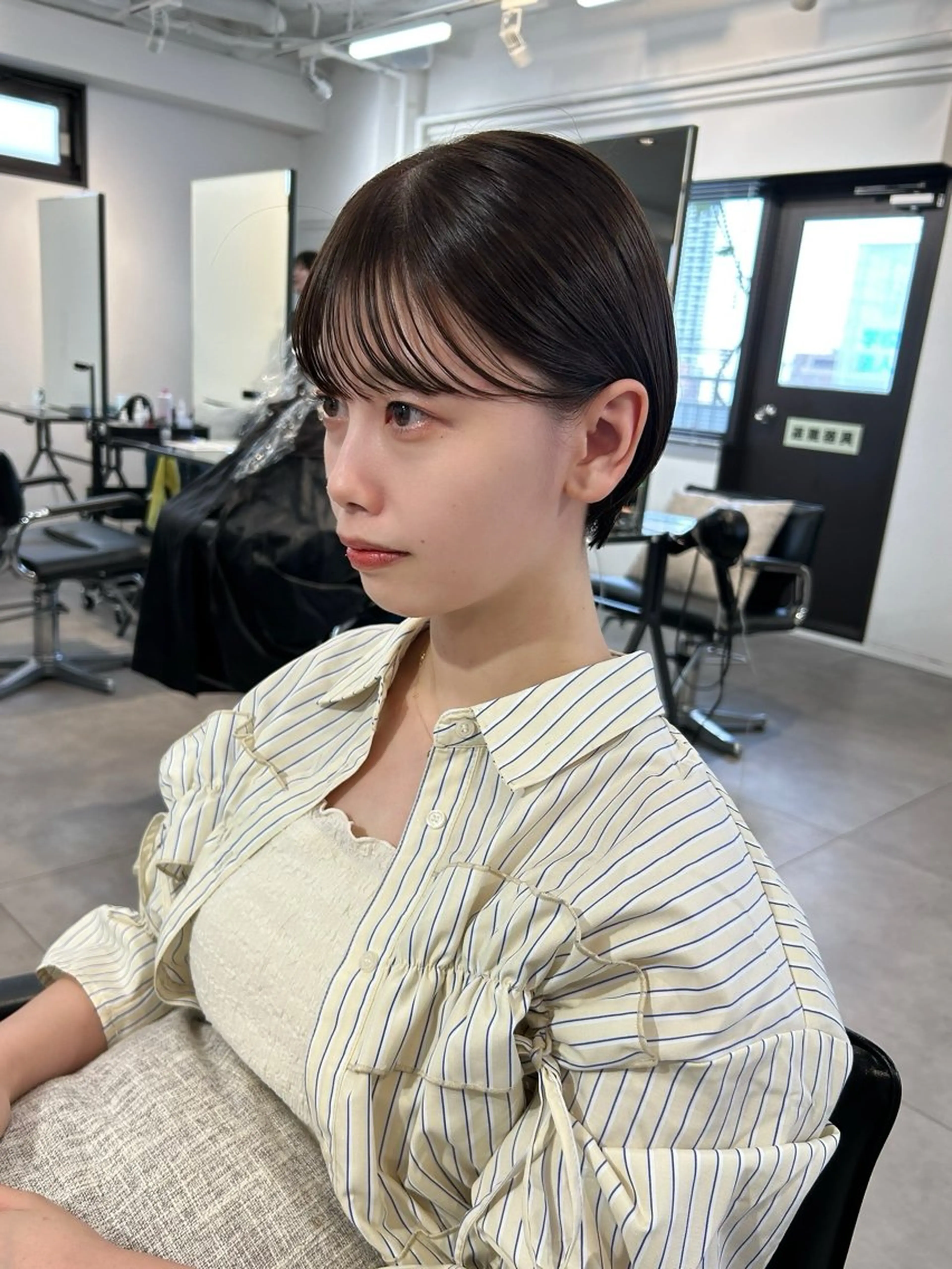 ショート カラー グレージュ ショートヘア ❤️ショートカット ・顔周りカット❤️のヘアスタイル