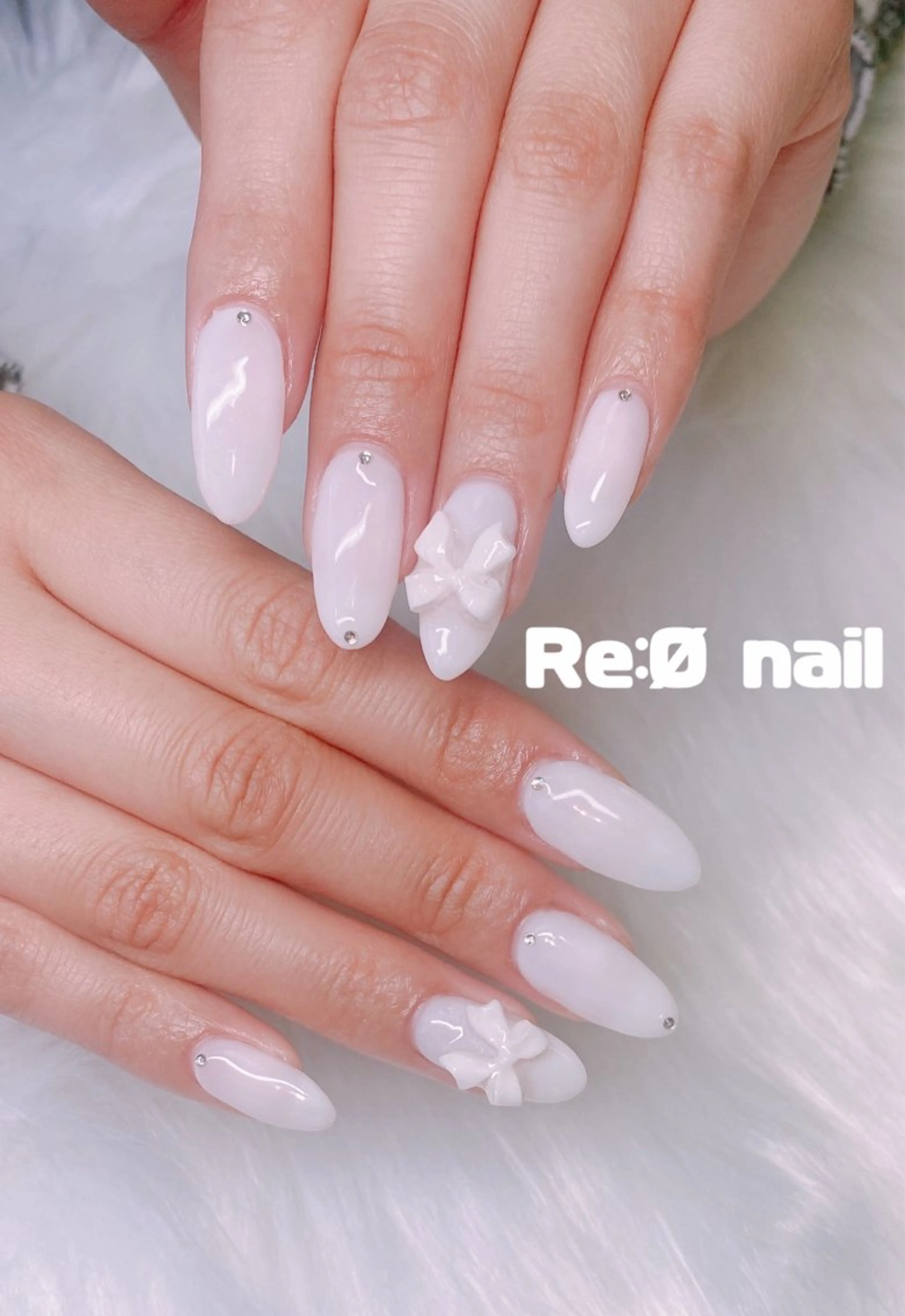 ネイル ホワイト ハンドネイル Re:Ø nail 🩵TSUJIのネイルデザイン