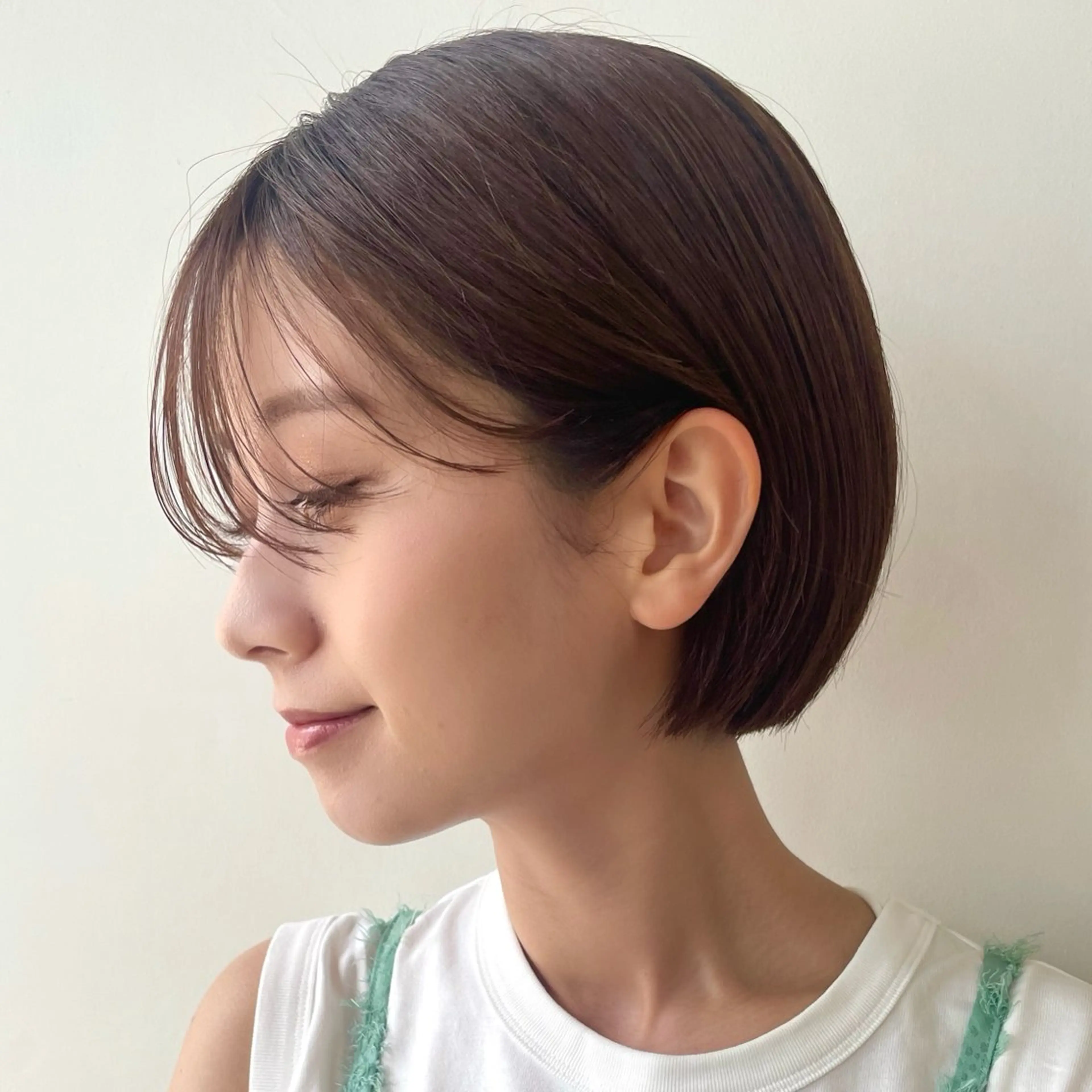 ショート カラー ショートボブ アッシュ アッシュブラウン ブラウンカラー ボブ カット ヘアカラー トリートメント 顔まわり🥨レイヤー /透明感/水口舞奈のヘアスタイル