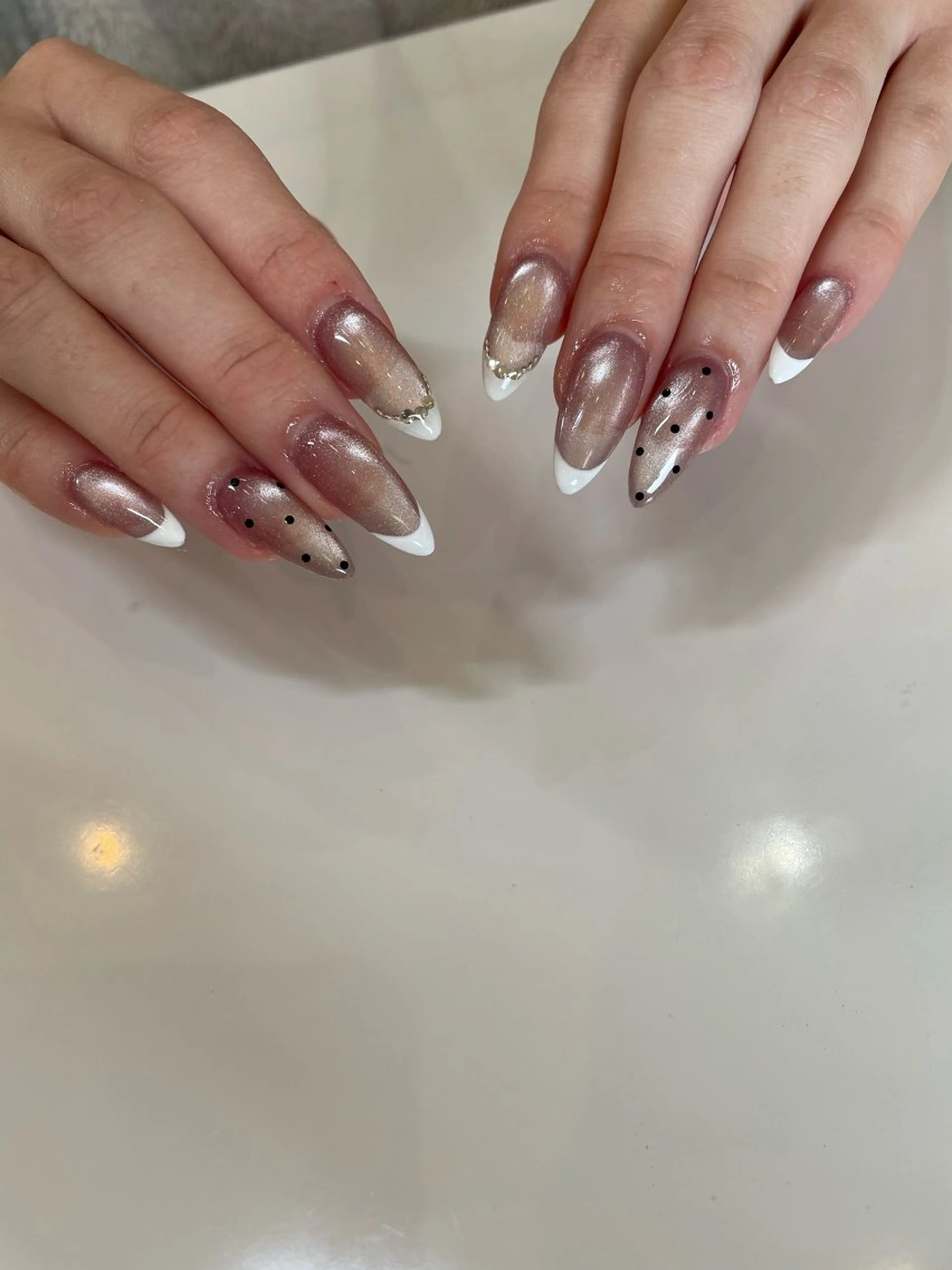 ネイル ドット Nail Salon Gummi.のネイルデザイン