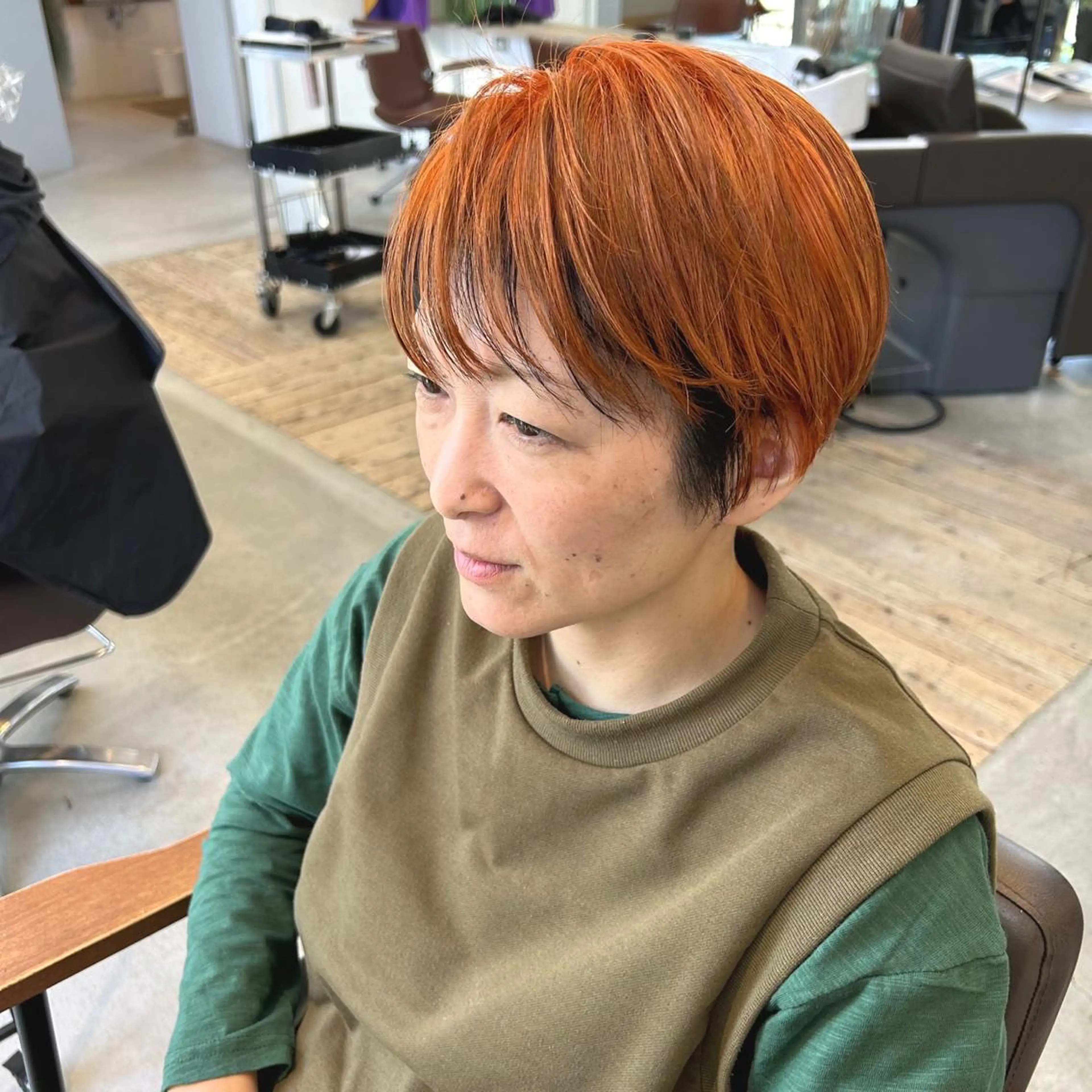 ショート カット ヘアカラー 綿貫 美雪のヘアスタイル