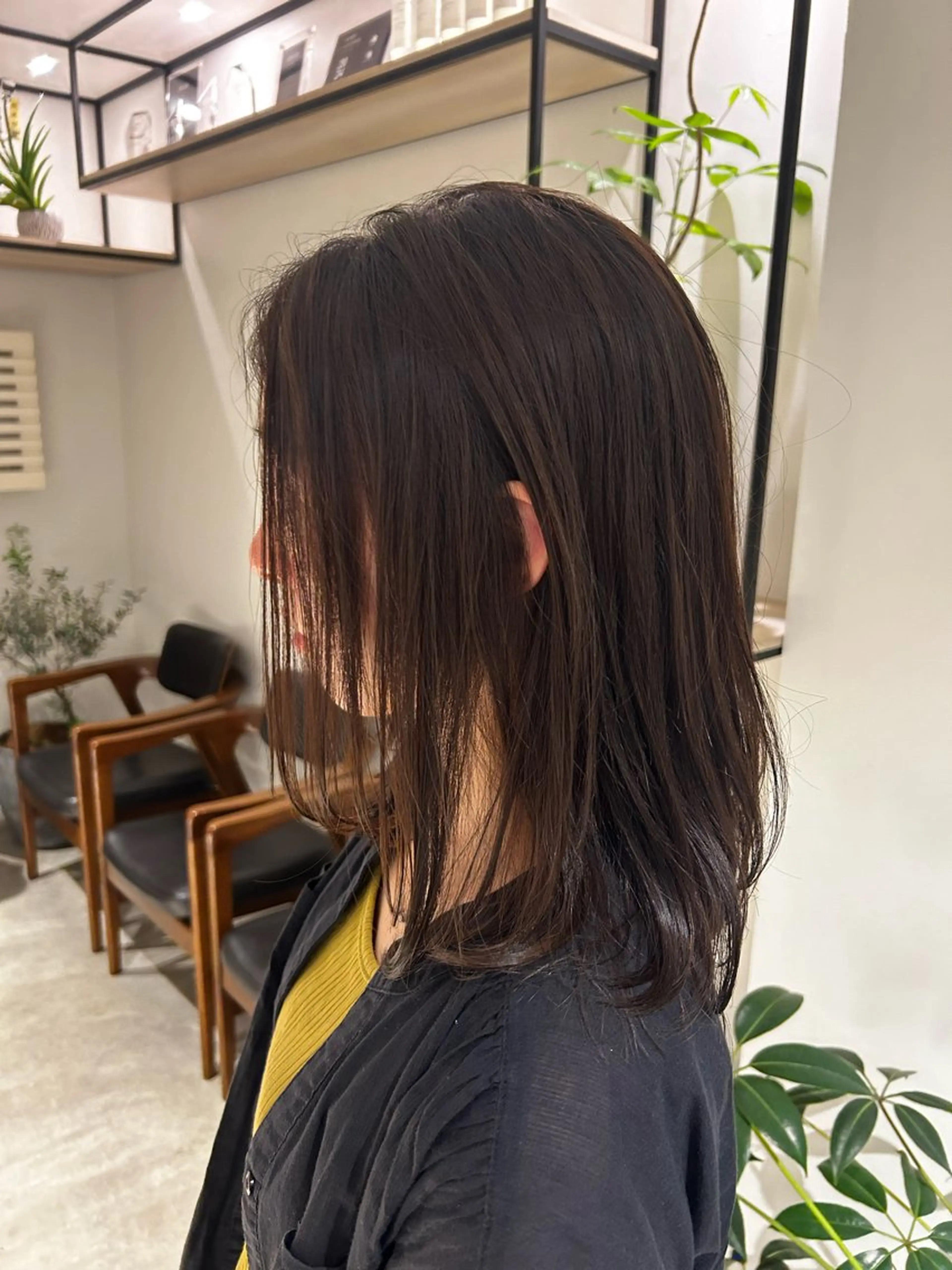 セミロング 似合わせカット 奥村陽花のヘアスタイル