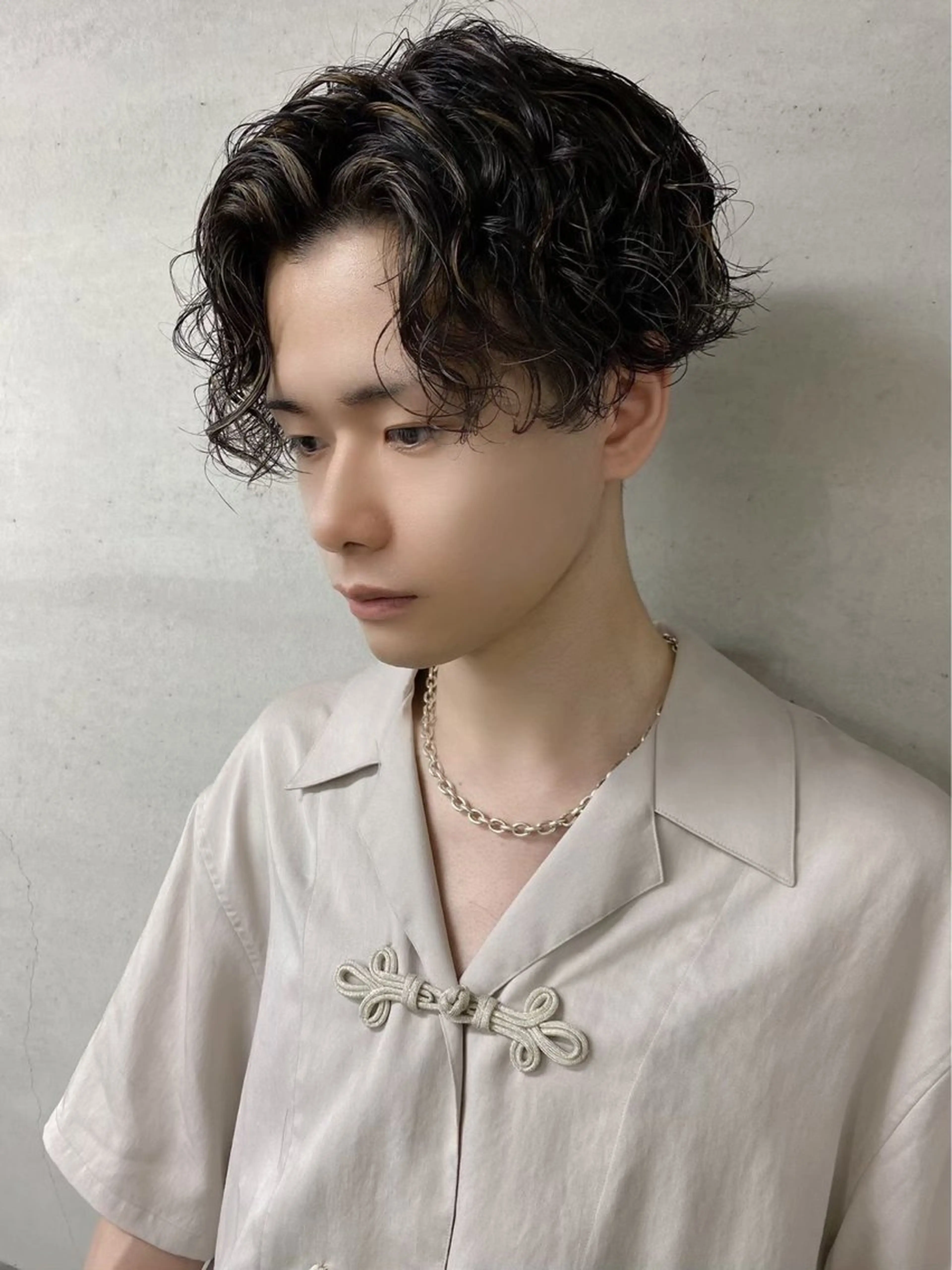 ショート カラー パーマ ヘアアレンジ メンズ センターパート メンズパーマ メンズ特化酒井翔太 /メンズカット/名駅のヘアスタイル