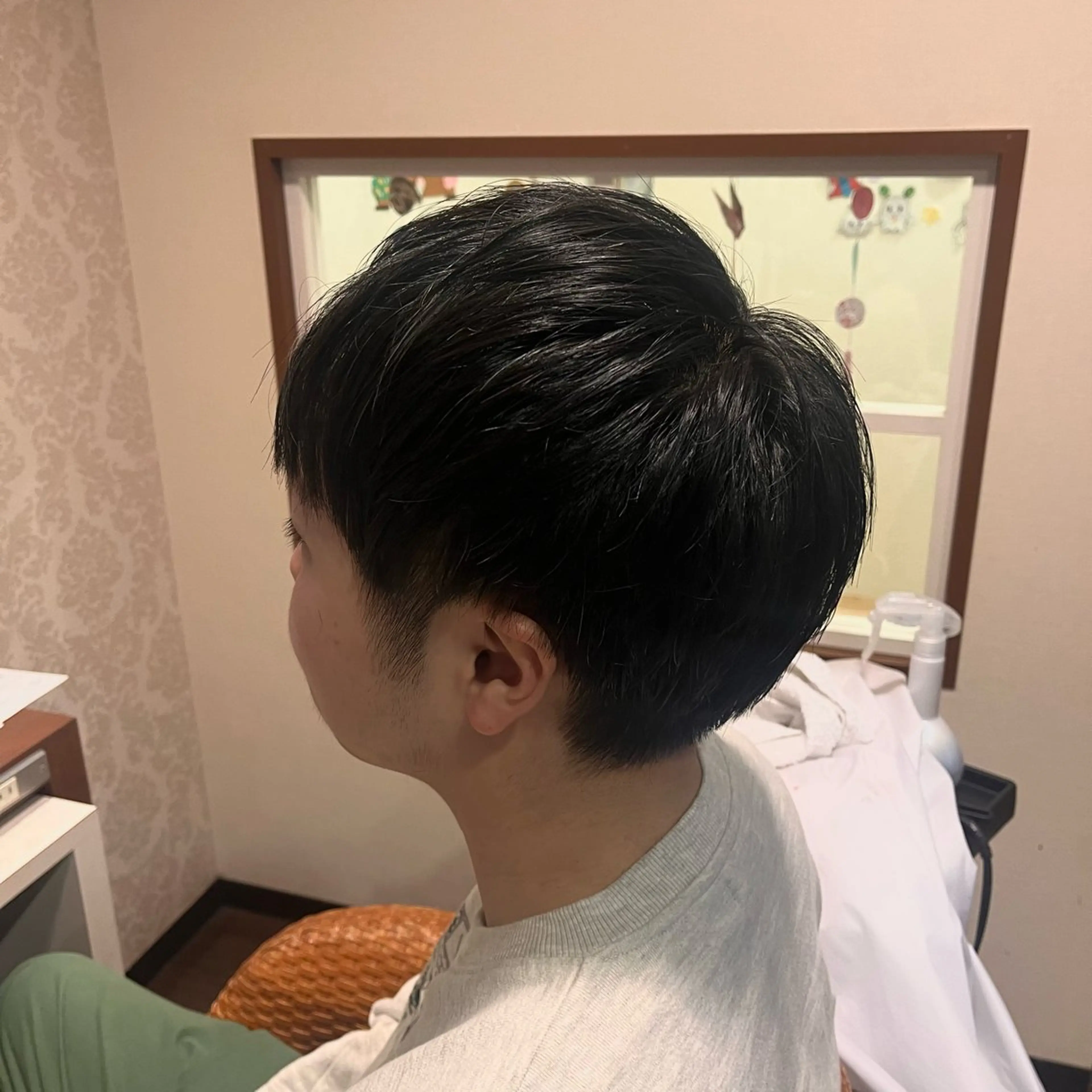 ショート メンズ メンズパーマ よしだ しおりのヘアスタイル