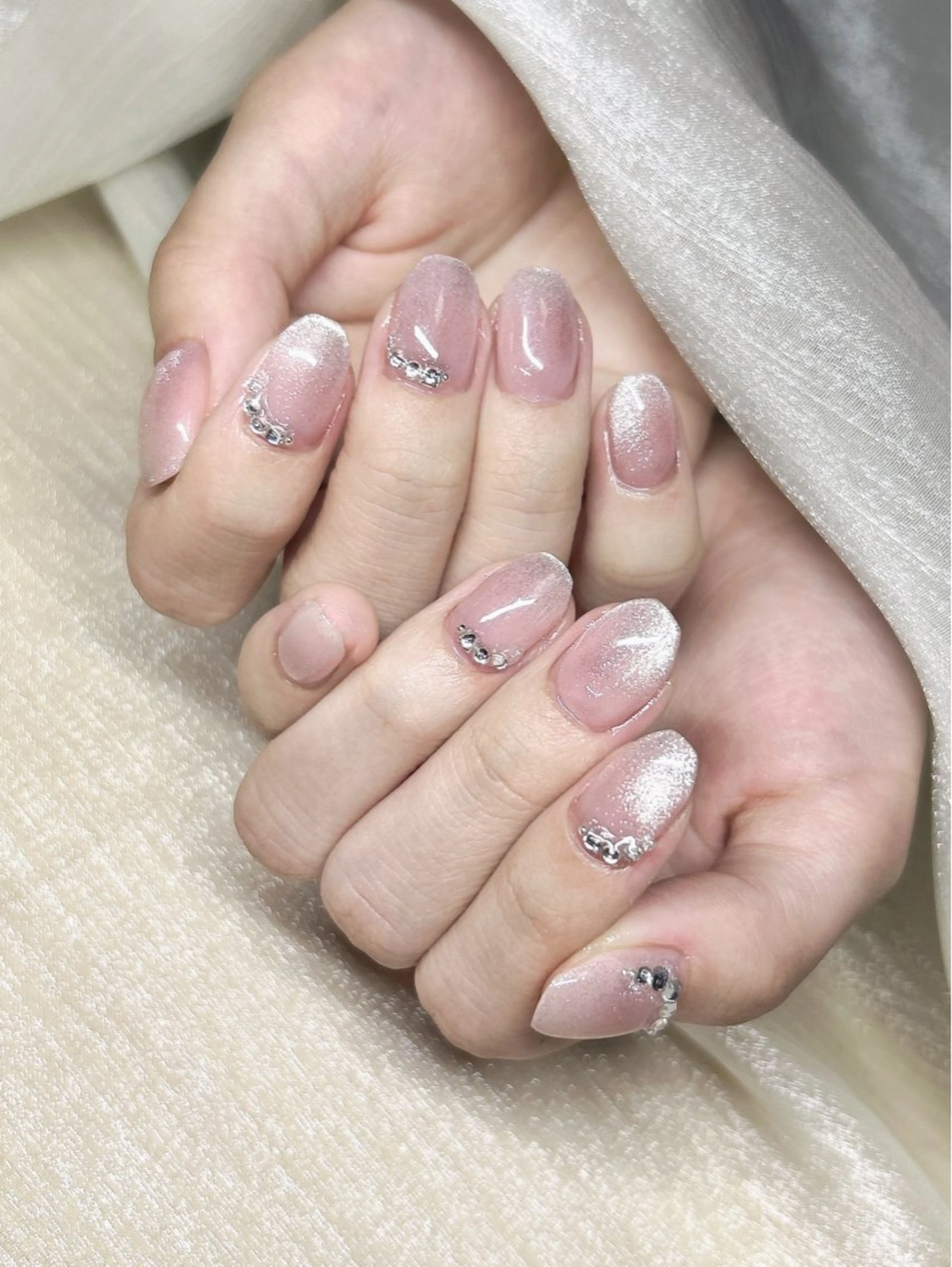 ネイル グラデーション マグネットネイル 持ち込み ストーンネイル LUKA NAILのネイルデザイン
