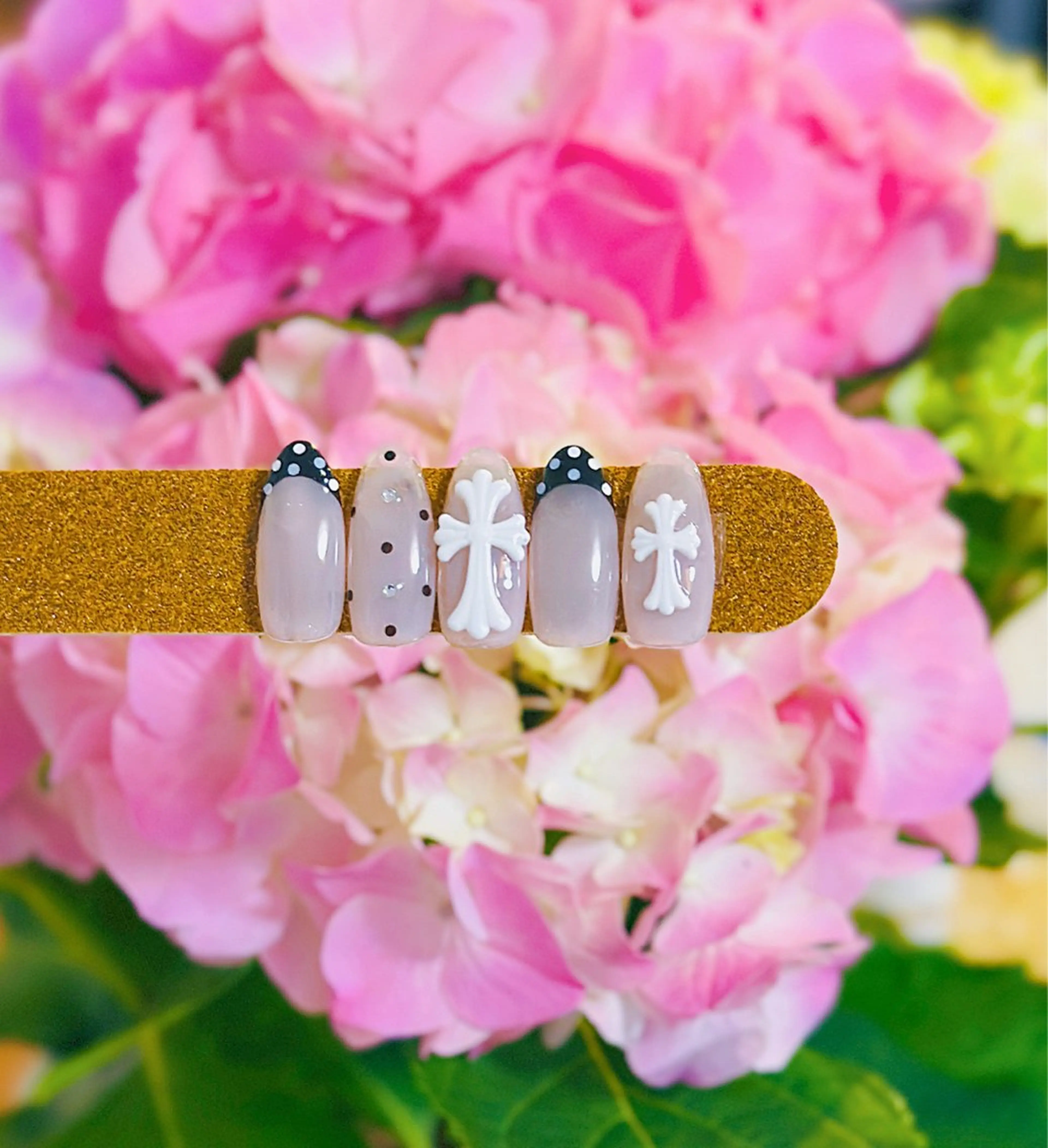 ネイル ジェルネイル ハート マグネットネイル ミラーネイル パラジェル Reona Nailのネイルデザイン