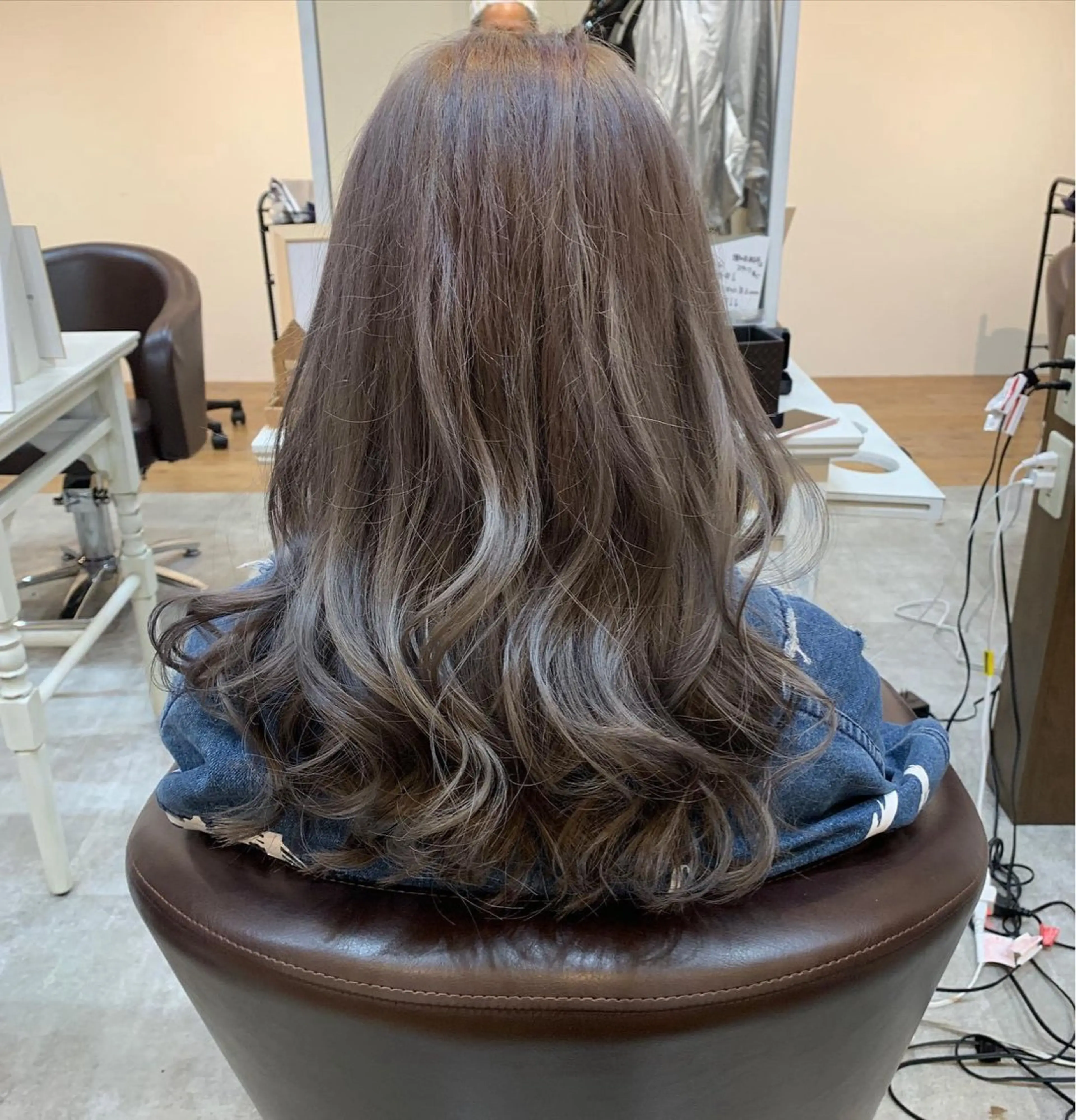 当日予約ゲリラクーポン💕ブリーチなしのダブルカラーが¥6,380✨超お得‼️スペシャル価格です💖の写真