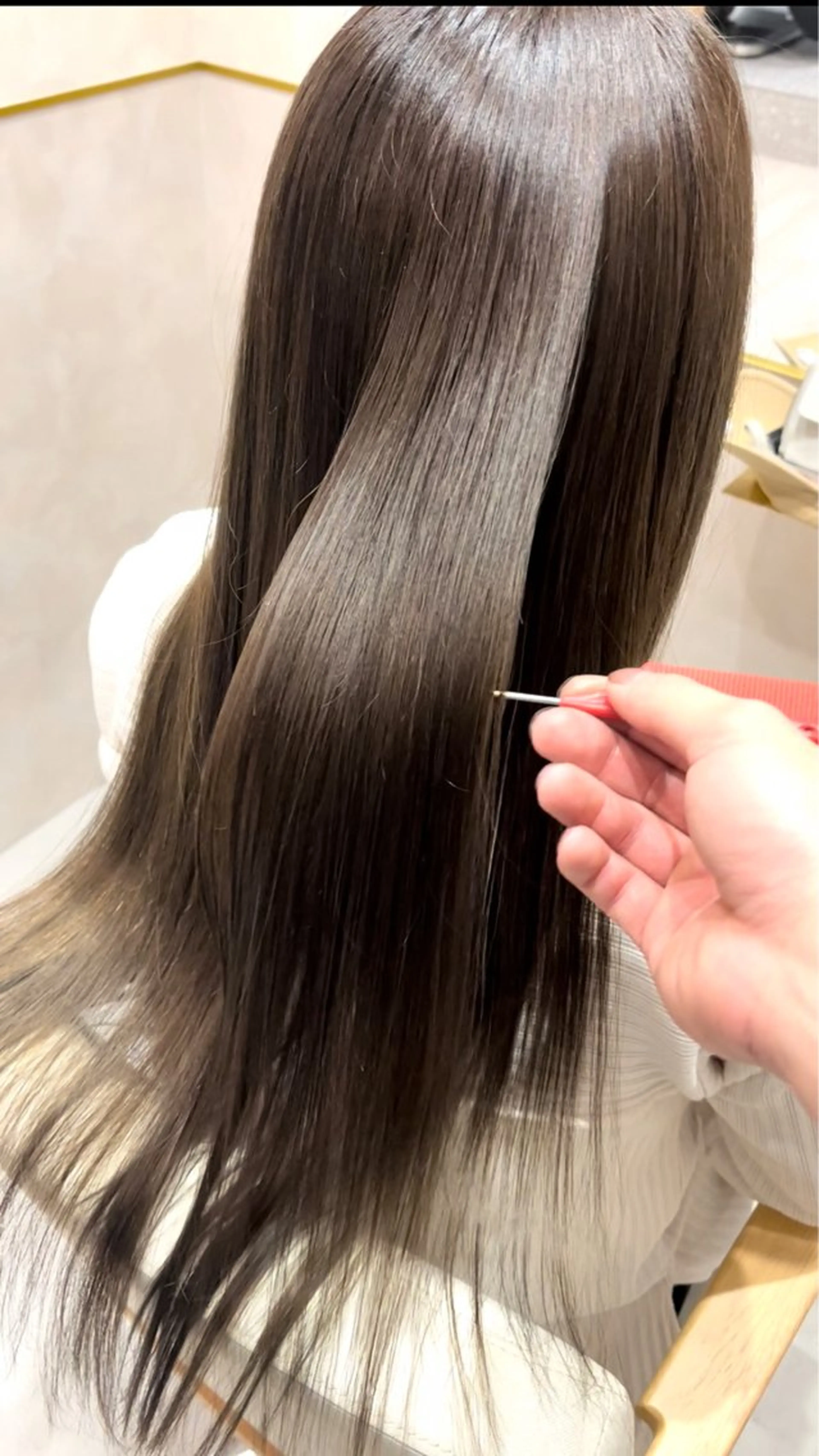 ⭐︎ワンカラー⭐︎ブリーチなしで透明感カラー、艶カラーにしたい方へ🍀全体カラー＋TOKIOトリートメント無料👱‍♀️の写真