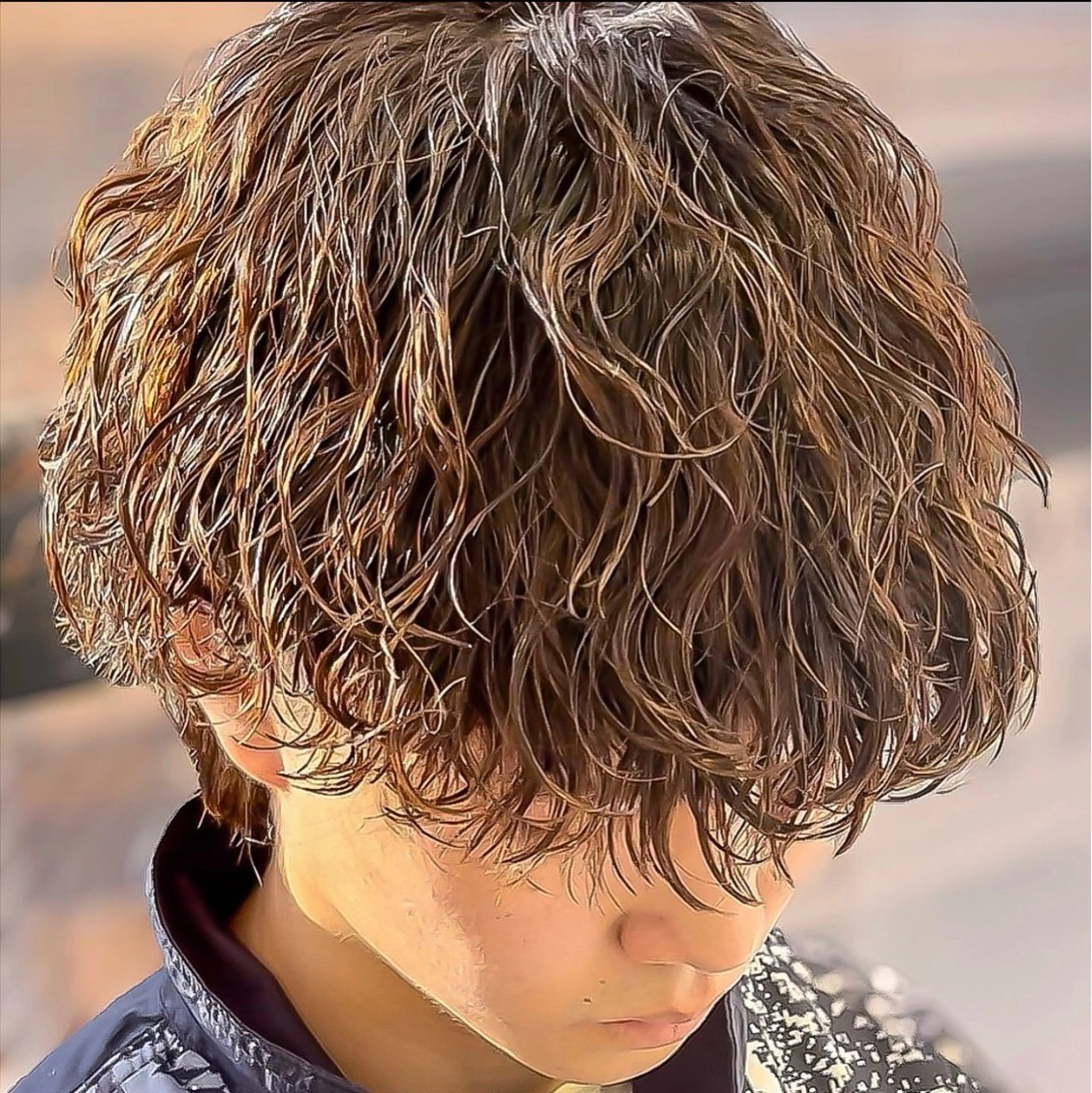 パーマ メンズ メンズパーマ 波巻きパーマ 佐々木 輝のヘアスタイル