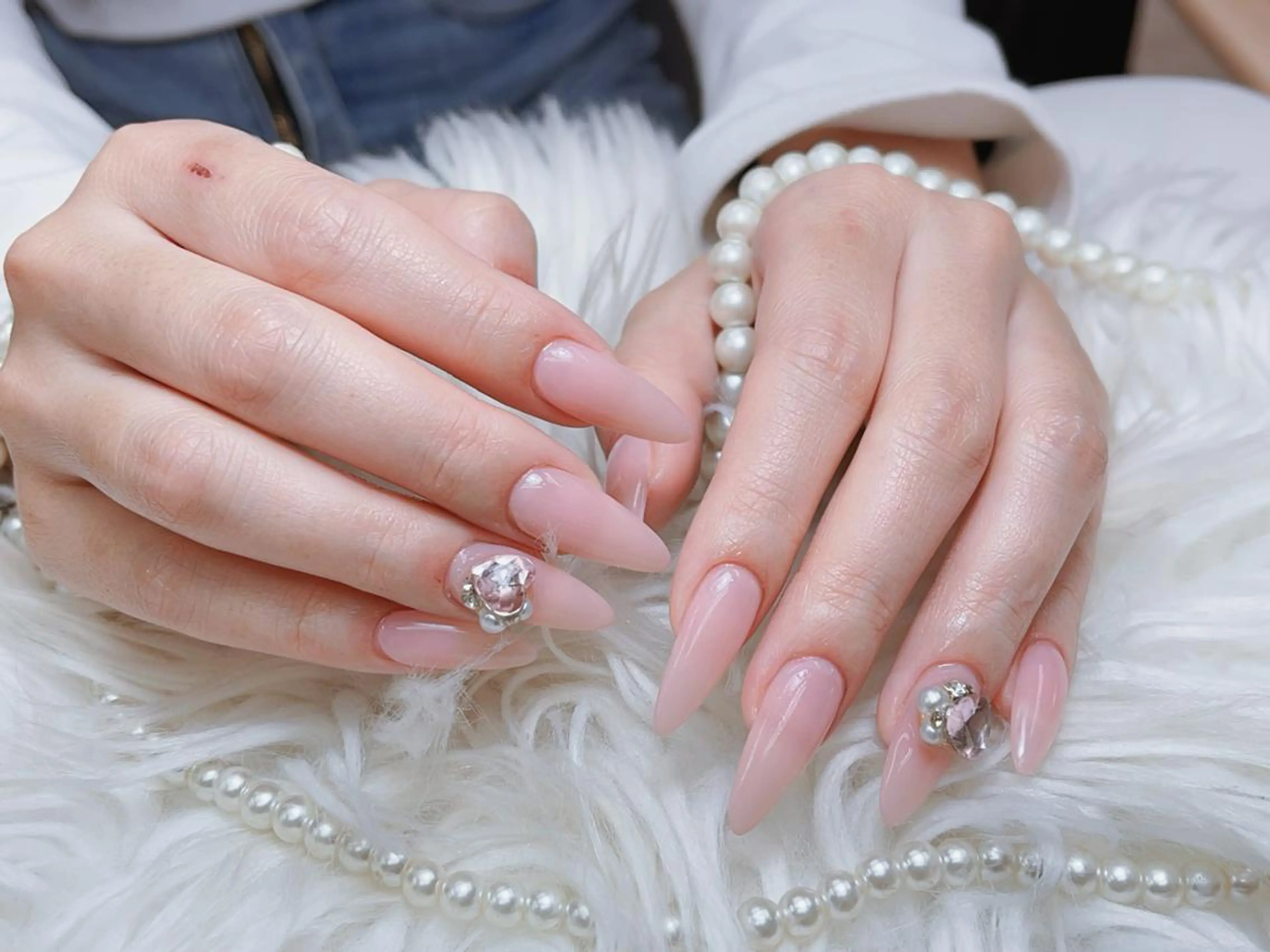 メンズ ネイル アートネイル フレンチネイル ジェルネイル ハート キラキラネイル ✨Bloom Ruby❣️のネイルデザイン