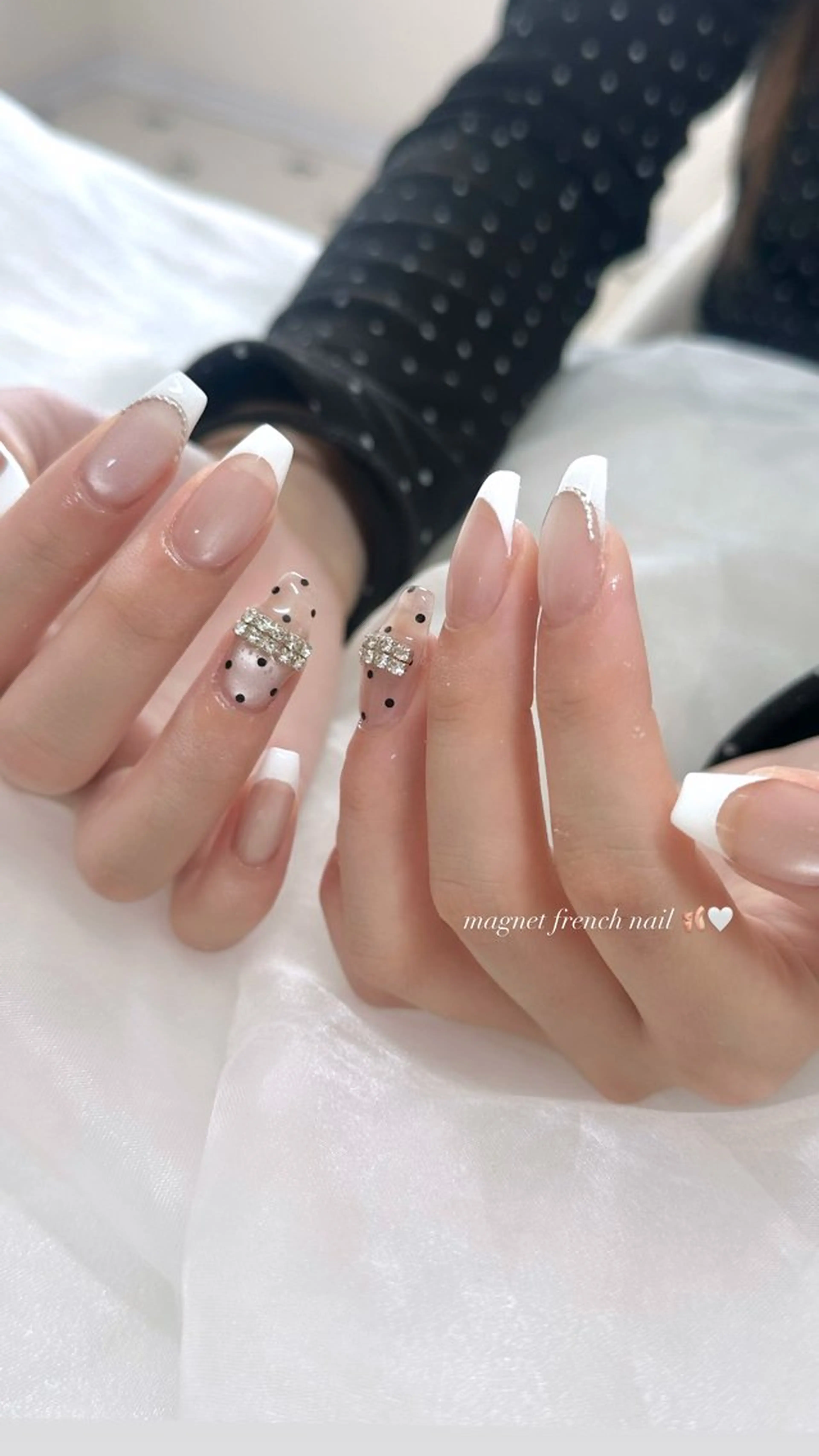 ネイル ドット フレンチネイル キラキラネイル マグネットネイル マグネットフレンチ nono/ 熊取ﾈｲﾙｻﾛﾝのネイルデザイン