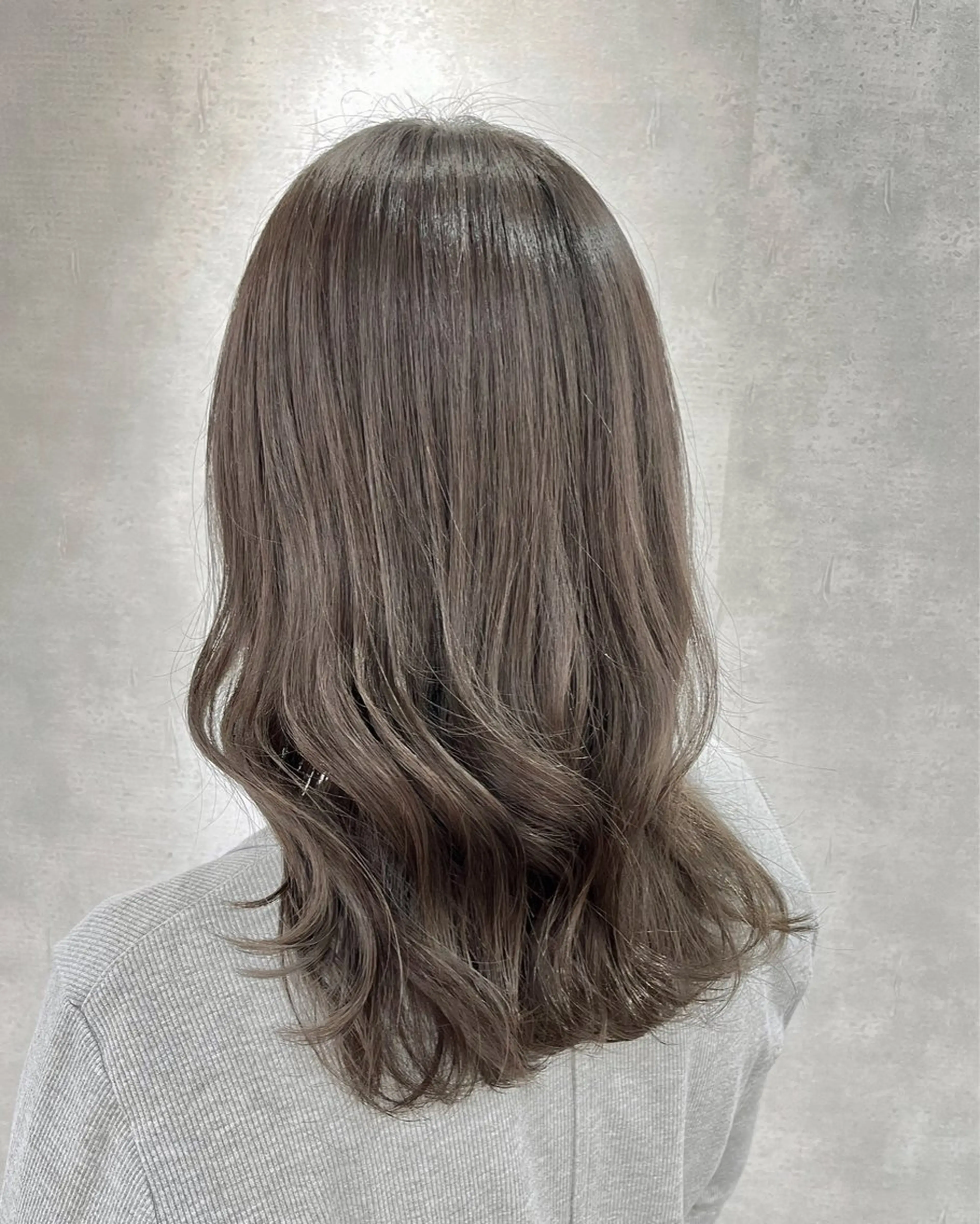 ミディアム カット ヘアカラー 🩵REGALO🤍 KAORI🩵水戸のヘアスタイル