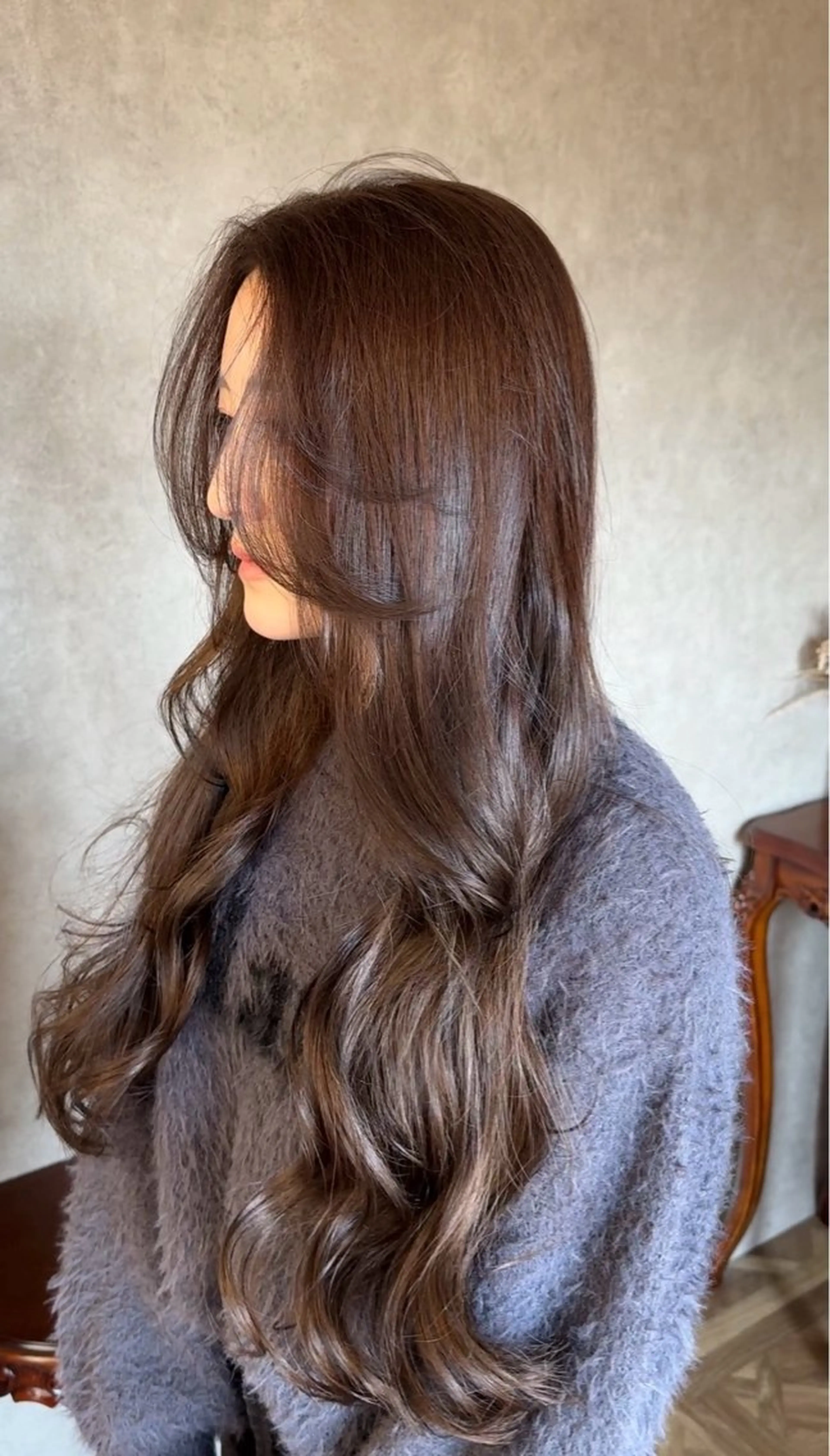 ロング カラー カット ヘアカラー トリートメント 見奈美 凜のヘアスタイル