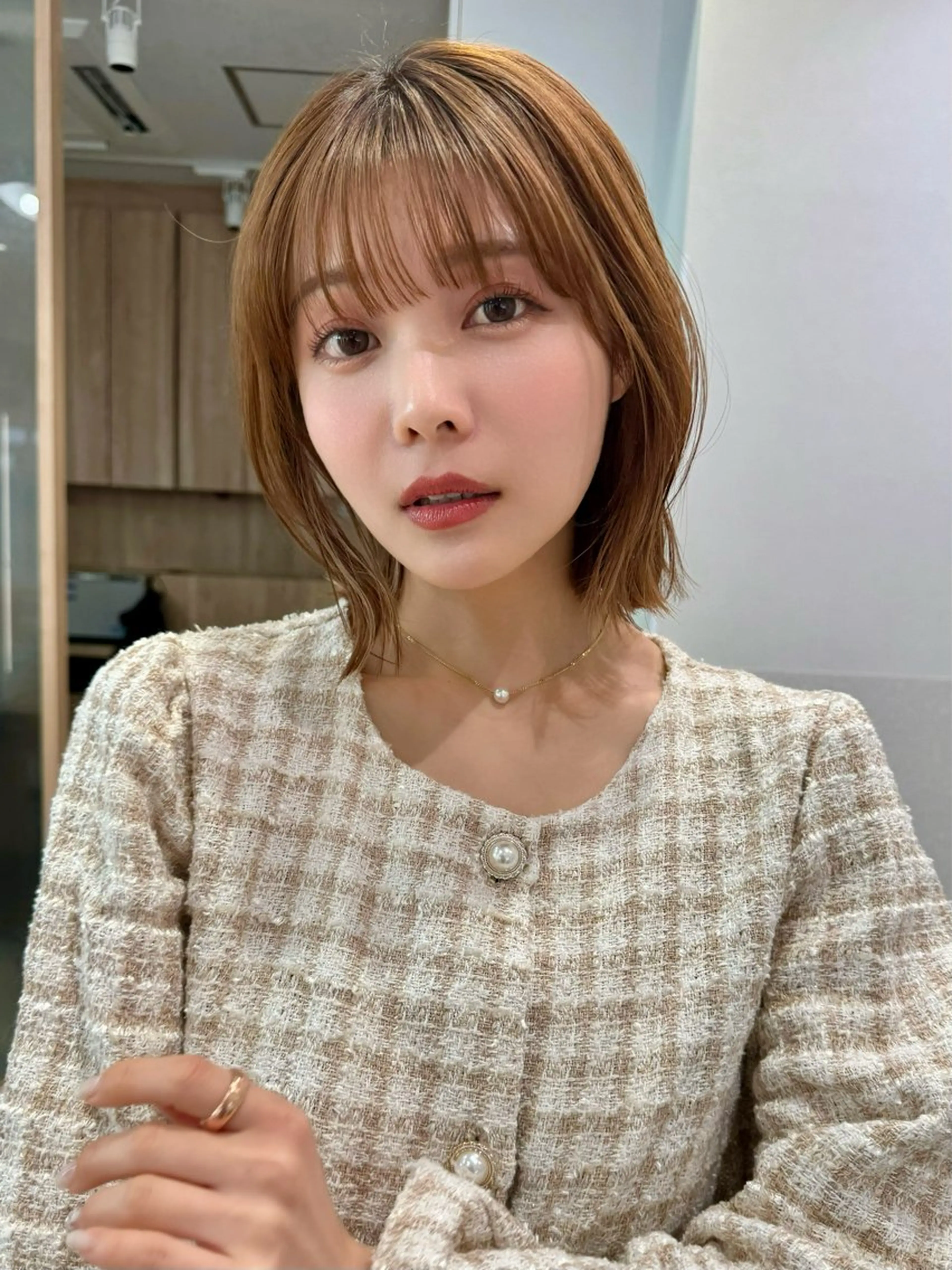 ミディアム 三鷹で1番ショート ボブをカットする新谷のヘアスタイル