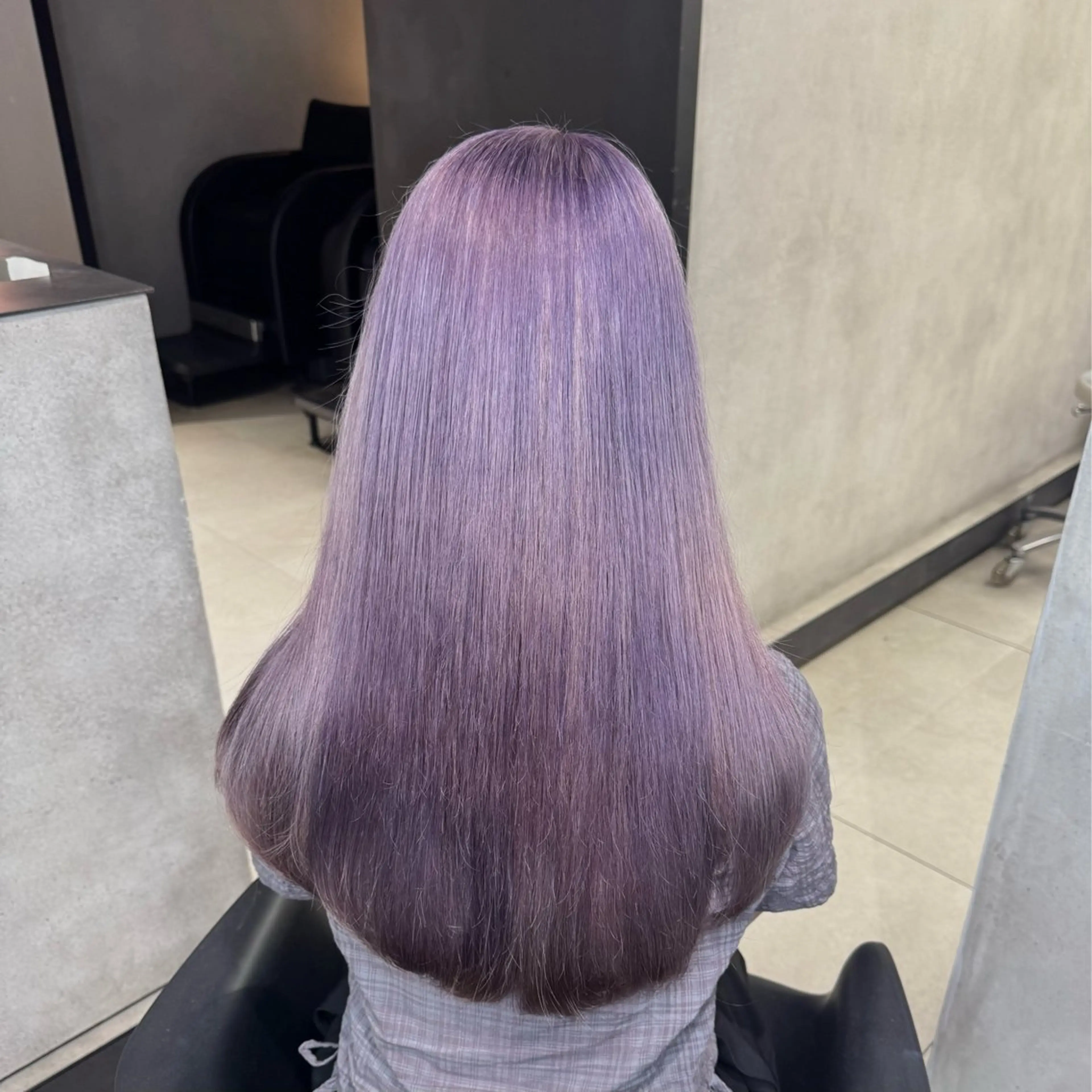 カラー ブリーチ ヘアカラー オフホワイト大阪店（off white）所属・LENA🎀 ハイトーン/エクステのヘアスタイル