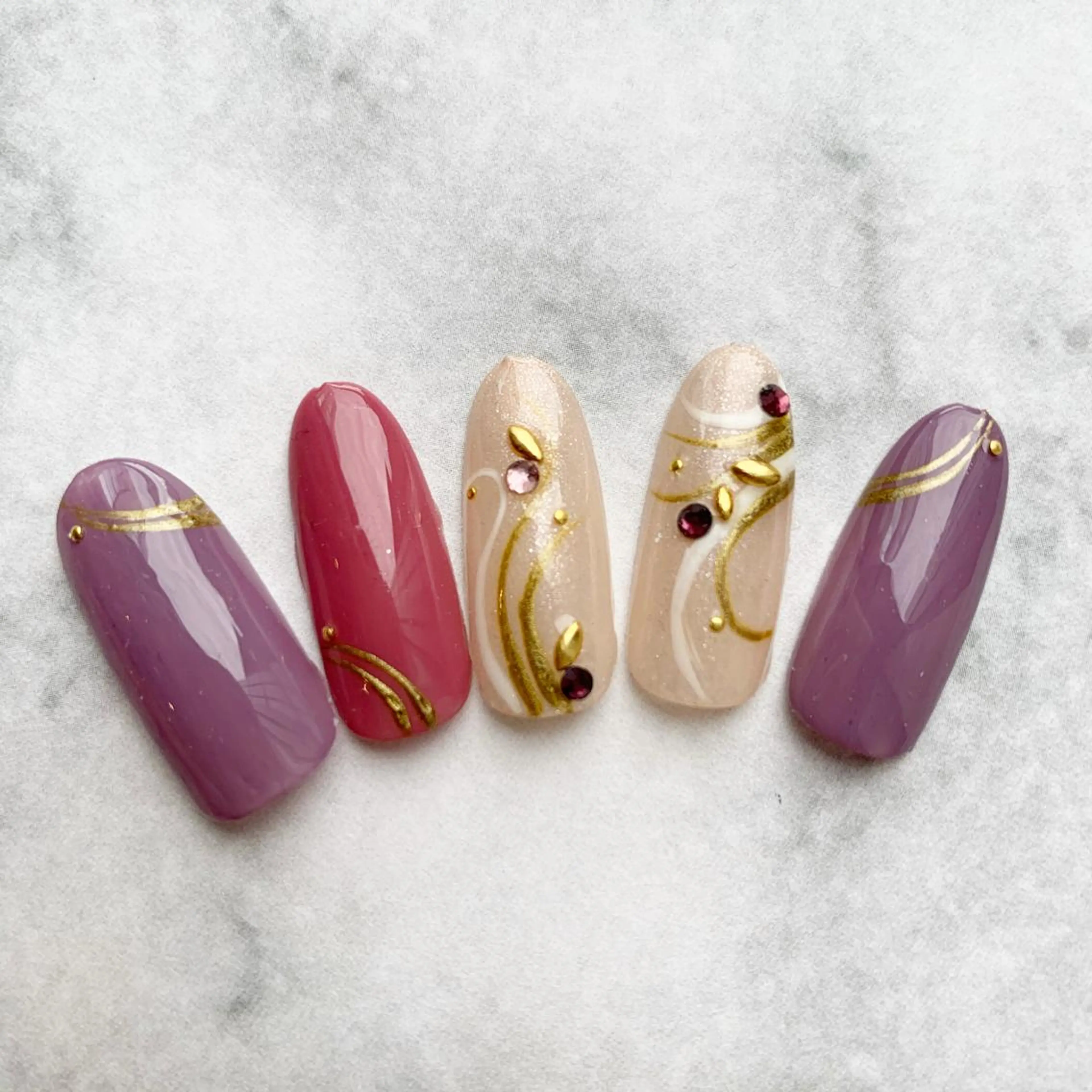 ネイル ハンドネイル フットネイル Adite nailのネイルデザイン