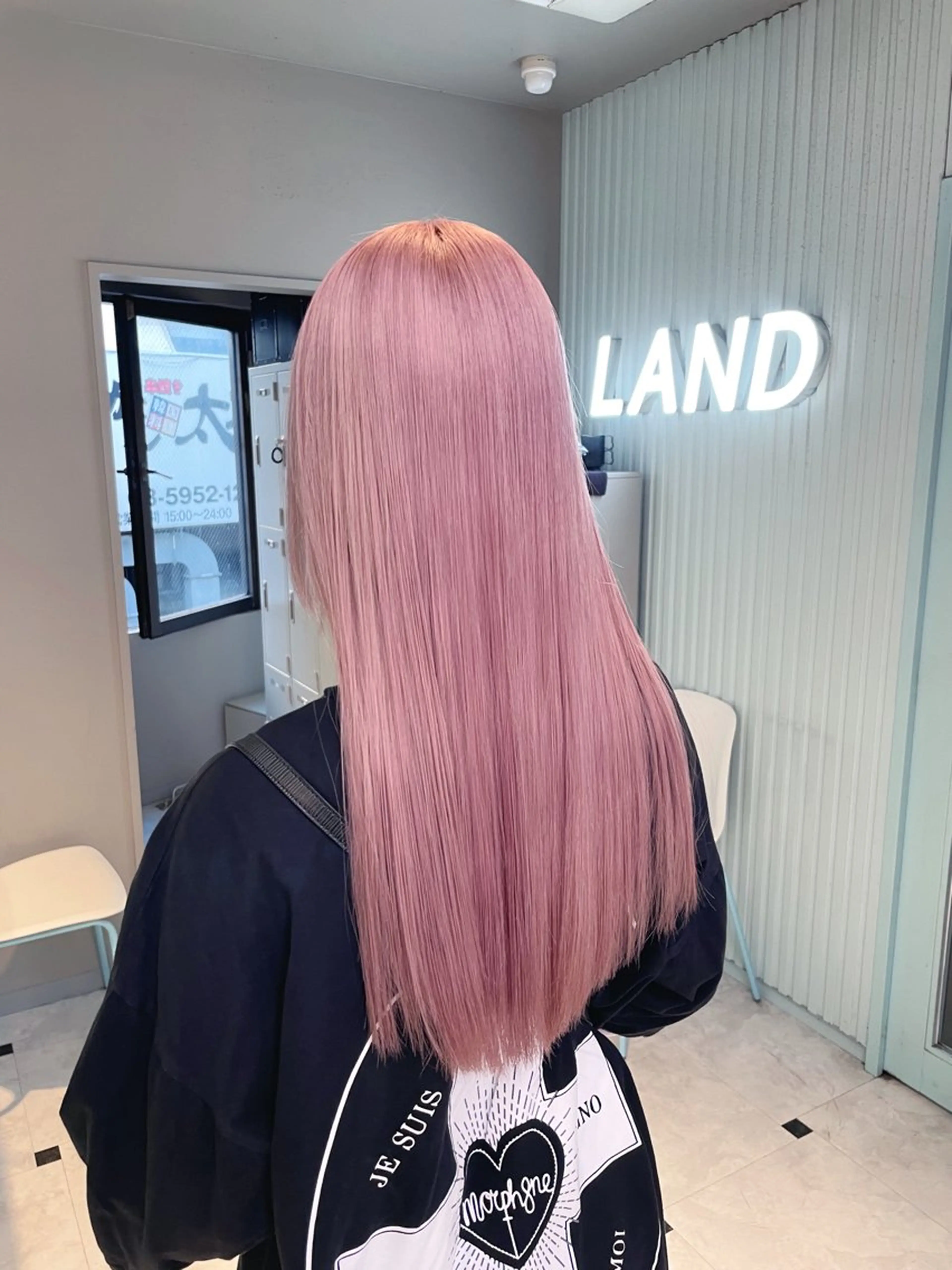セミロング ブリーチ✖️ 縮毛LANDのヘアスタイル