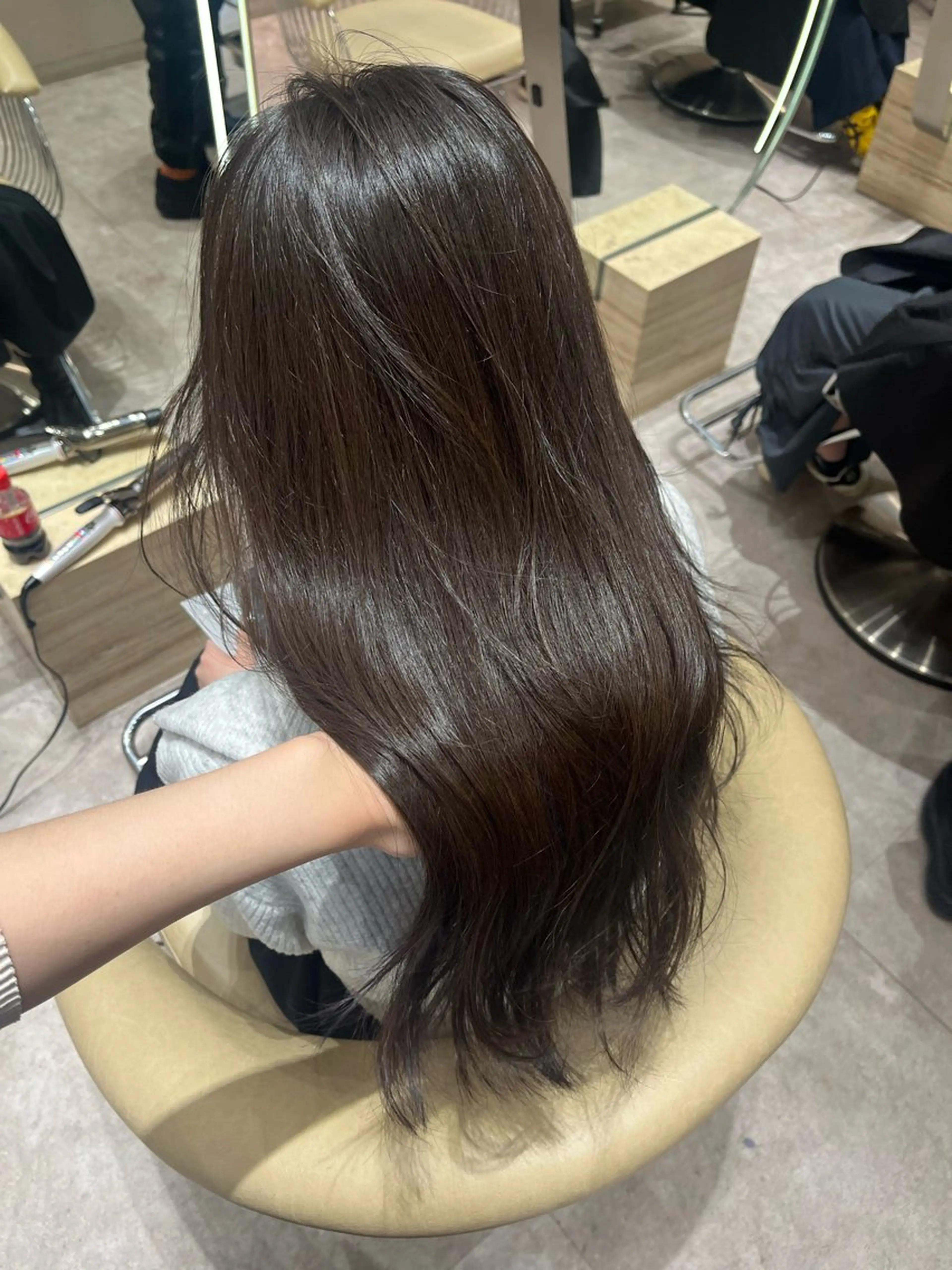 セミロング カット ヘアカラー 顔周りカット/ 透明感カラー/ユナのヘアスタイル