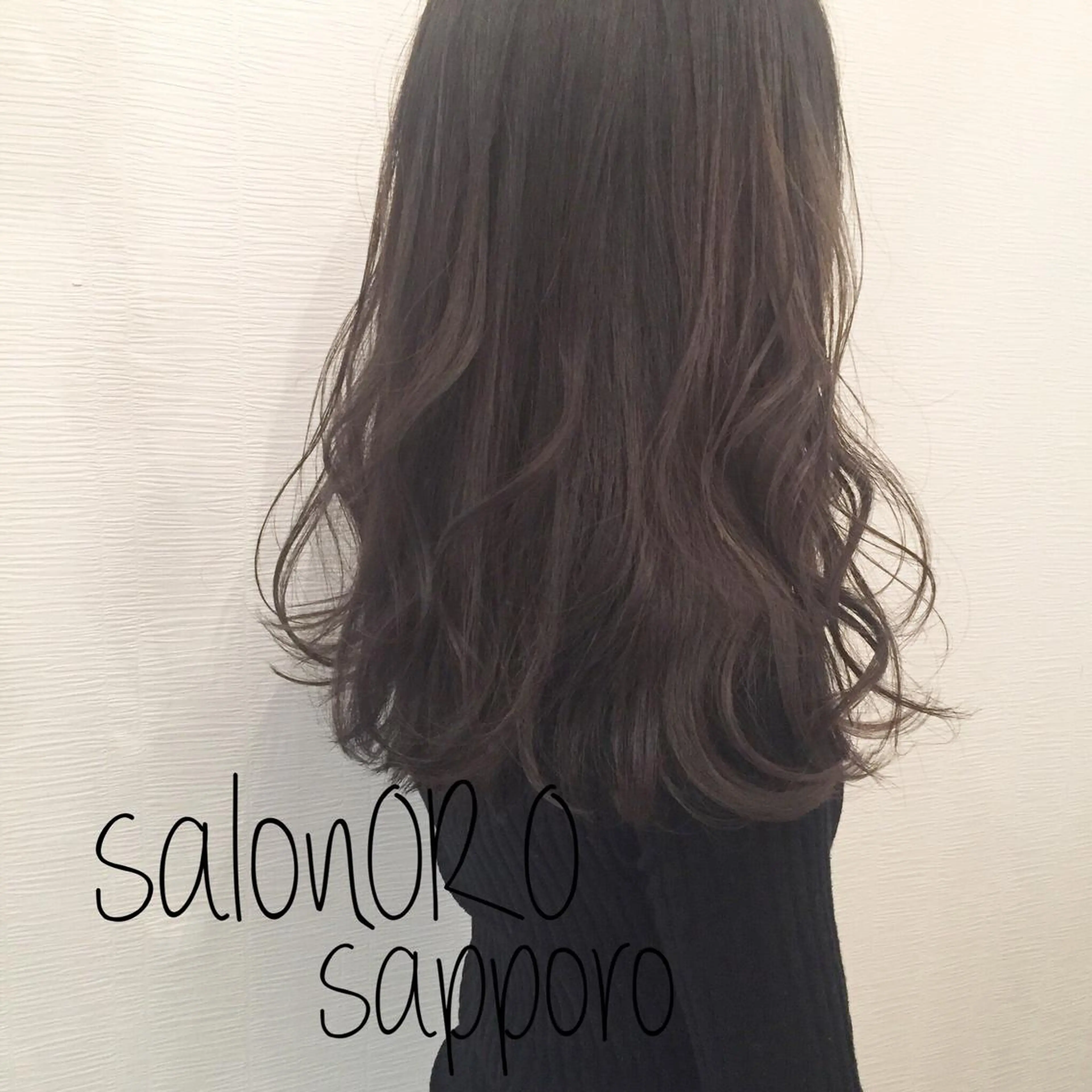 ロング カラー グラデーションカラー グレージュ ハイライトカラー ハイライト 似合わせカット カット ヘアカラー トリートメント toiro by lien hair atelier所属・池田 真由美のヘアスタイル