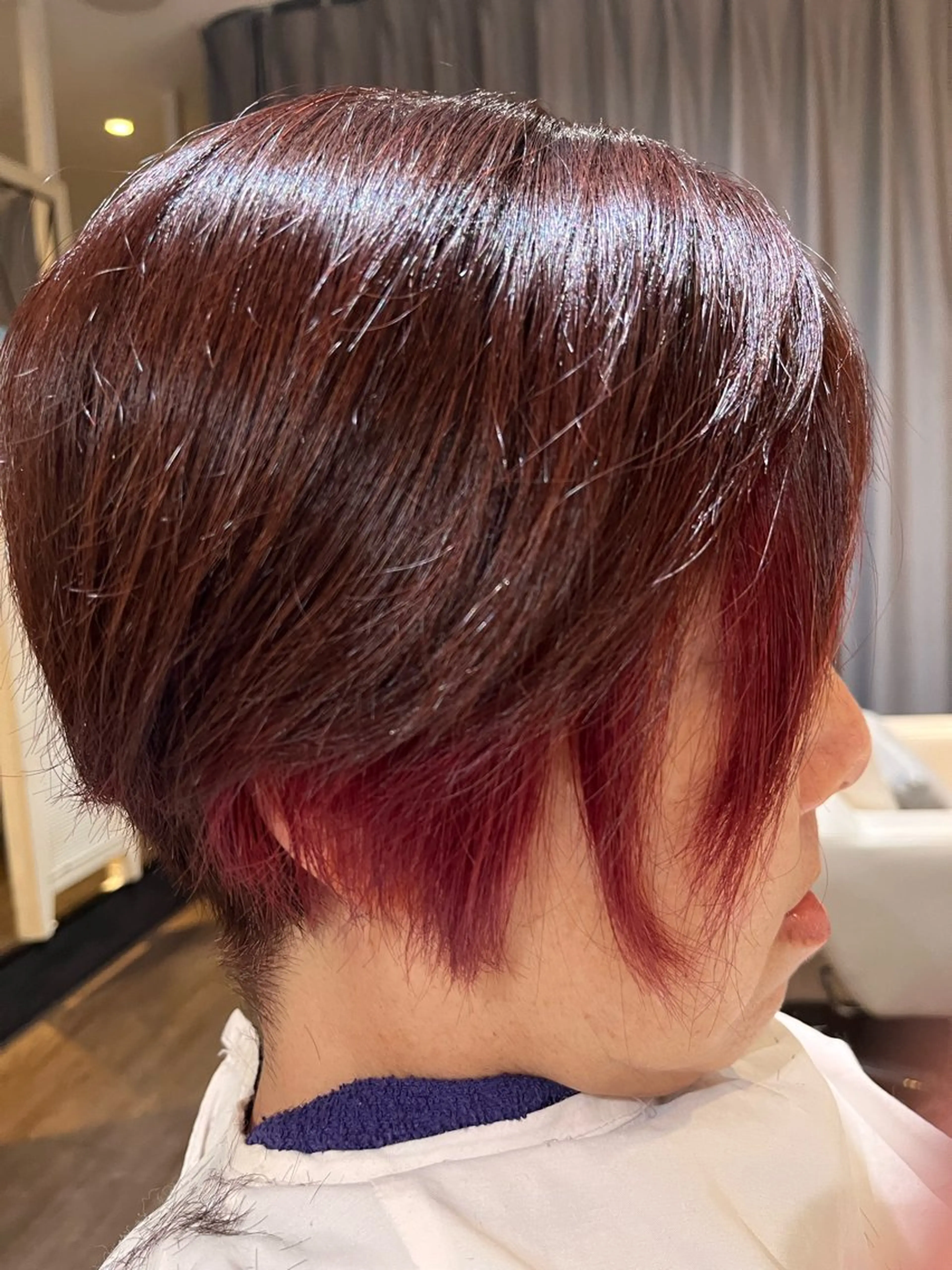ショート カラー 福本 好子のヘアスタイル