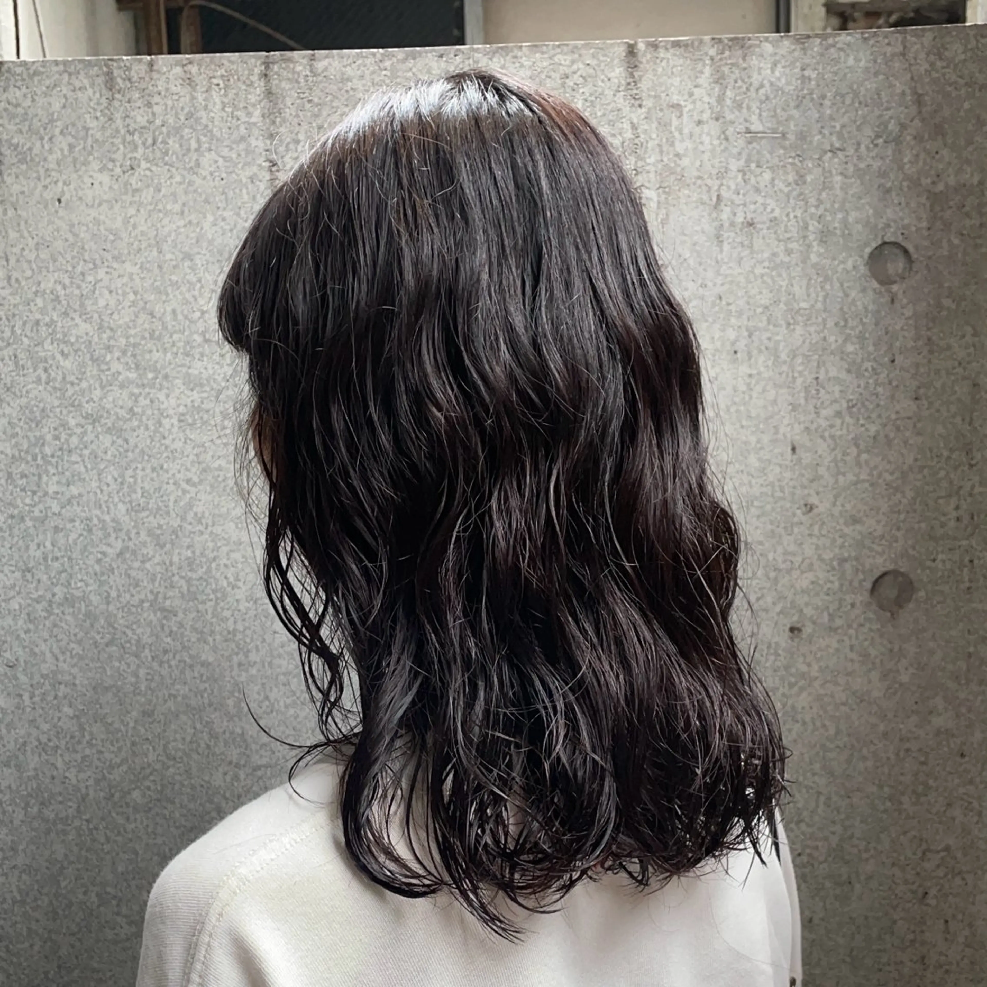 セミロング パーマ カット パーマ レイヤー/透けカラー アレンジ/篠崎渚彩のヘアスタイル