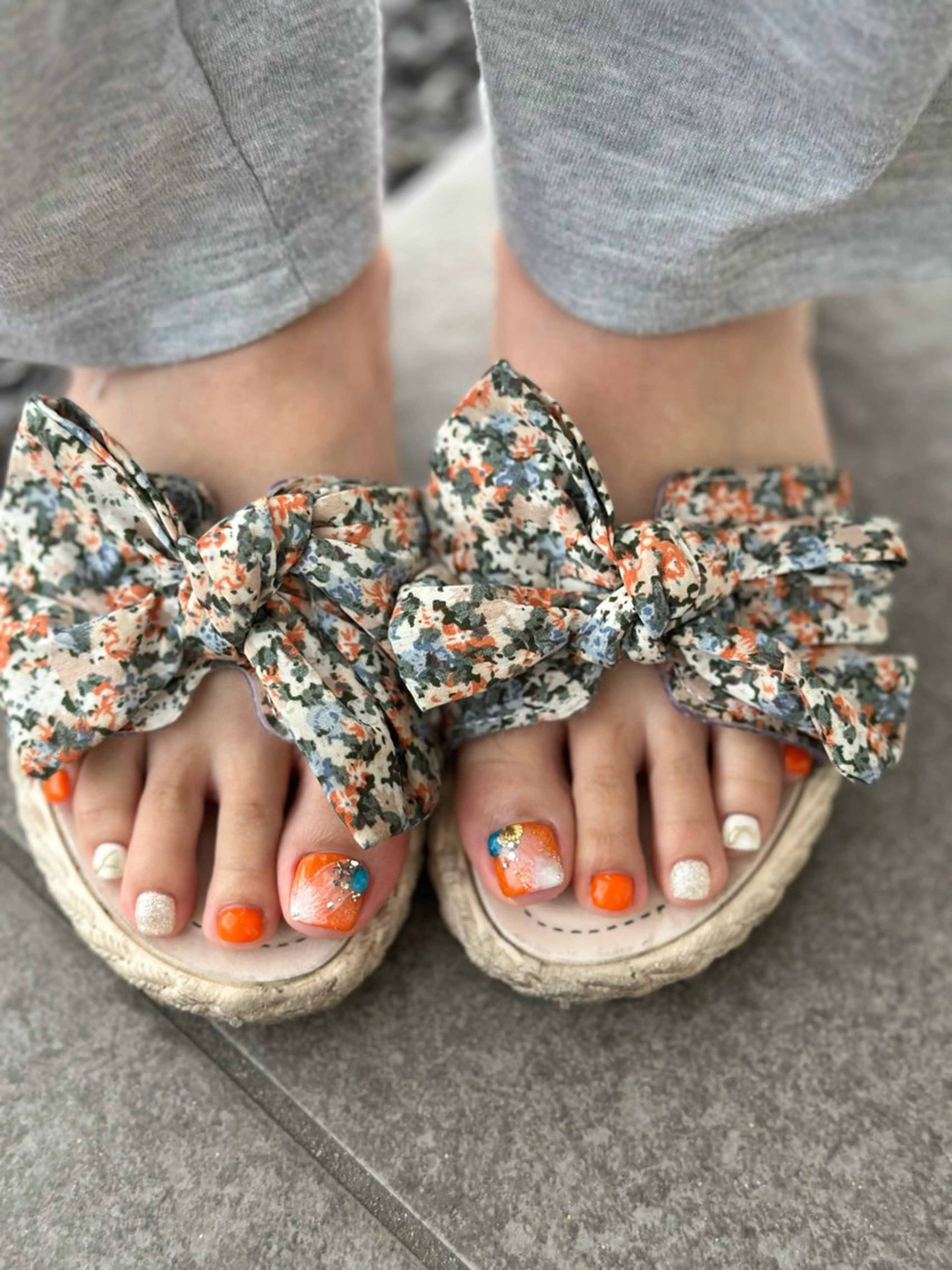 ネイル フットネイル 7LOOKS フェンのネイルデザイン