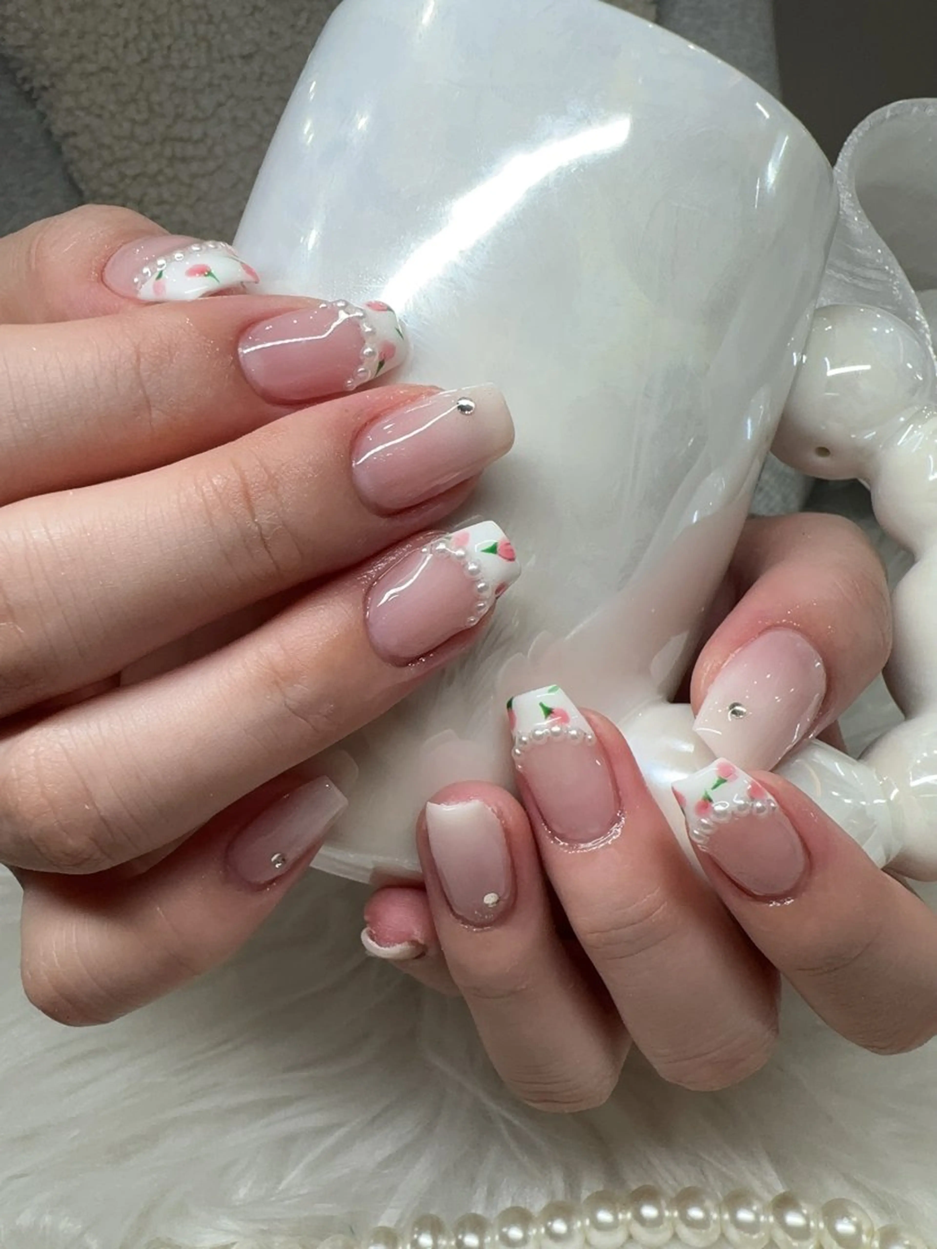 ネイル ハンドネイル &ME ネイルサロンのネイルデザイン