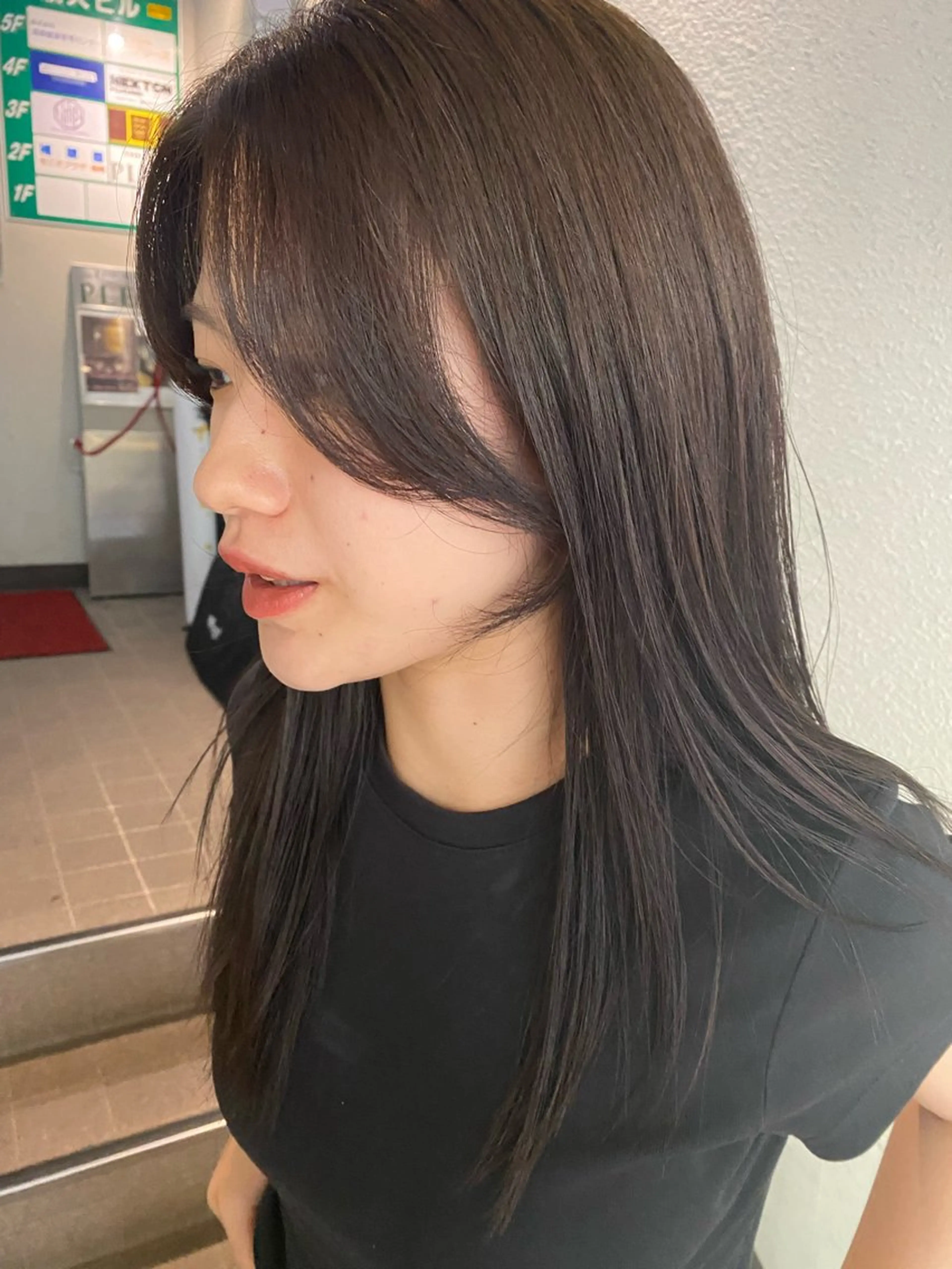 ロング カラー カット ヘアカラー ナチュラルヘア🫧 ナナミのヘアスタイル