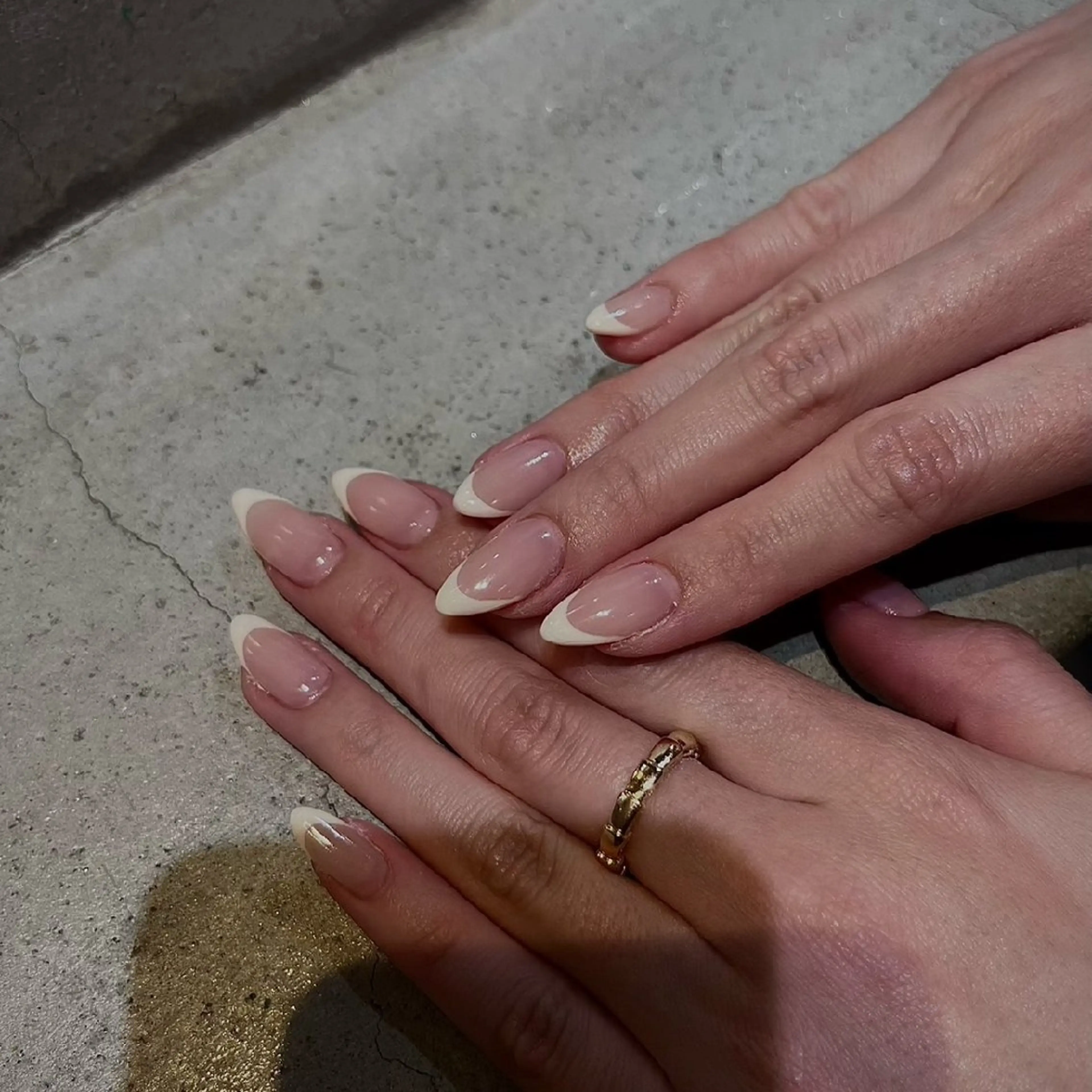 ネイル 春ネイル 黄色 ハンドネイル LABEL TAKARAのネイルデザイン