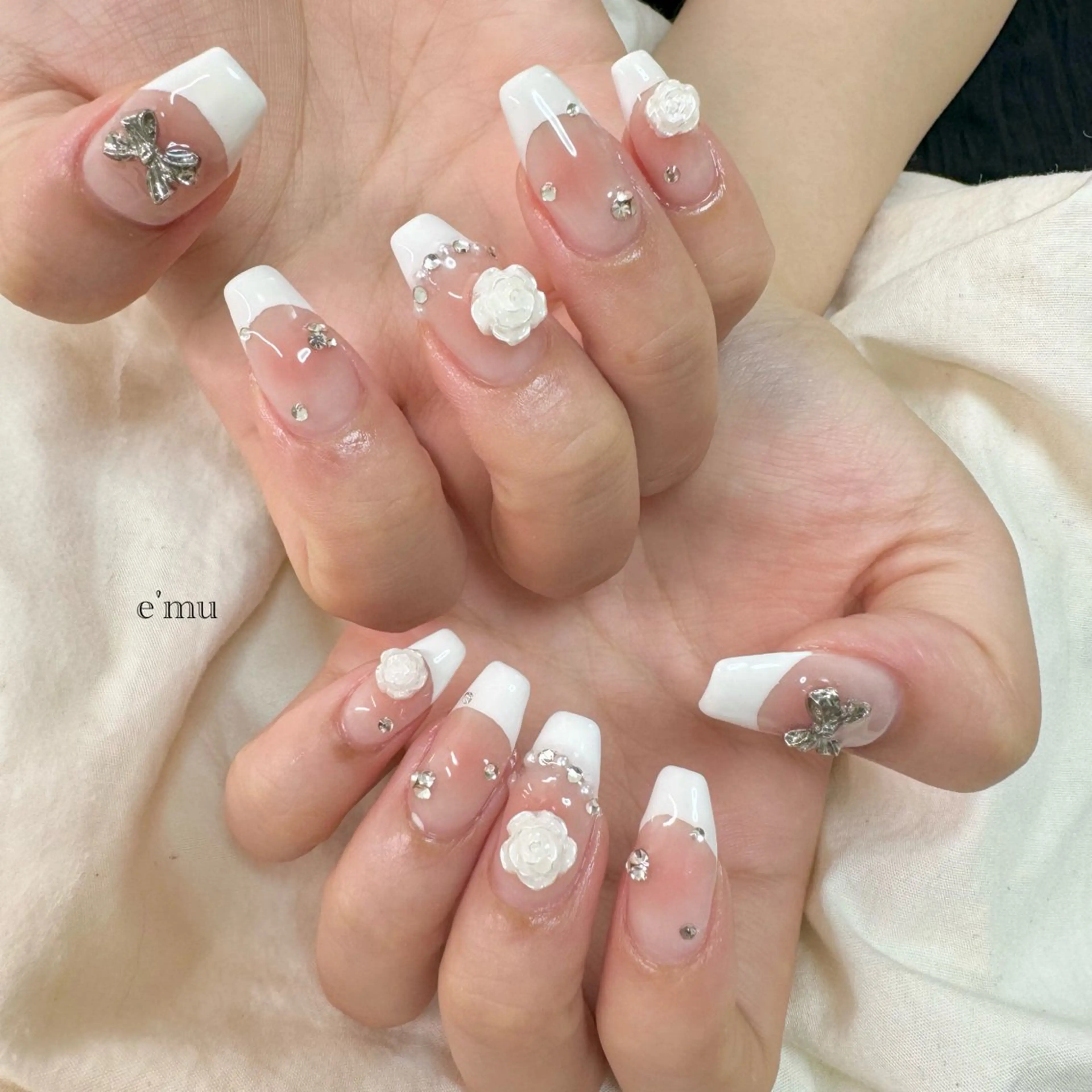 ネイル フレンチネイル ワンホンネイル ハンドネイル nail salon e'mu💐のネイルデザイン
