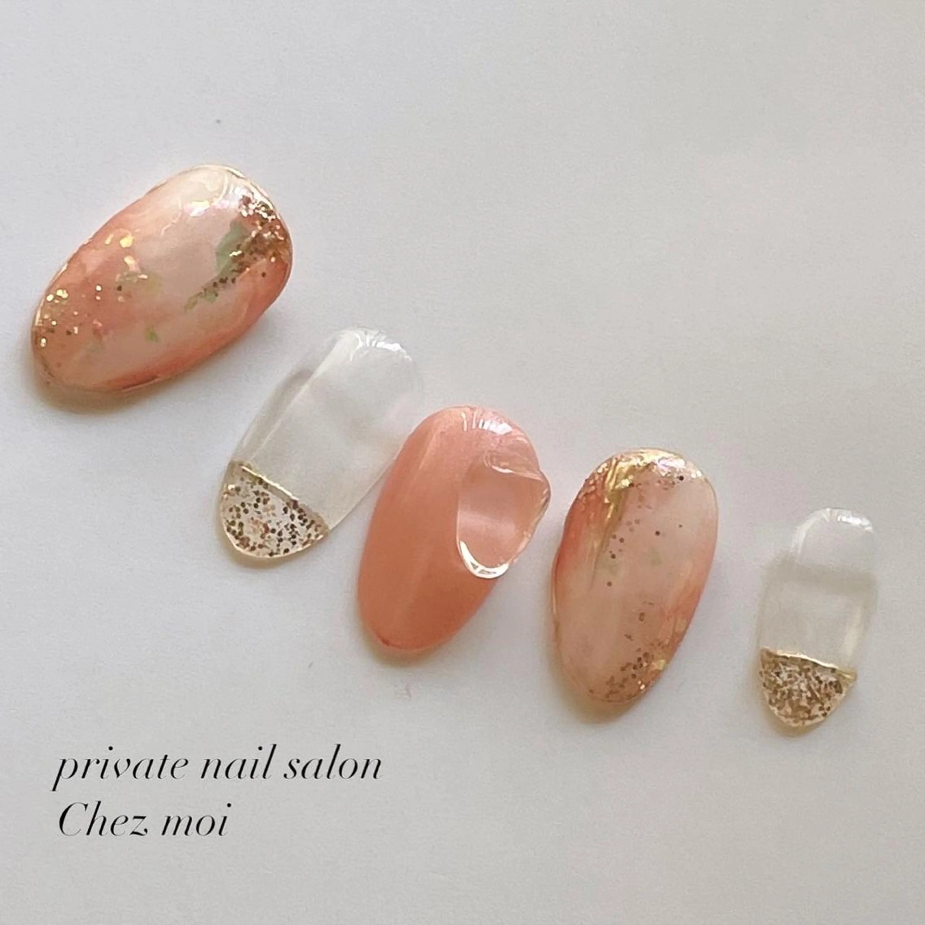 ネイル ジェルネイル ニュアンスネイル KOMINE TOMOKOのネイルデザイン