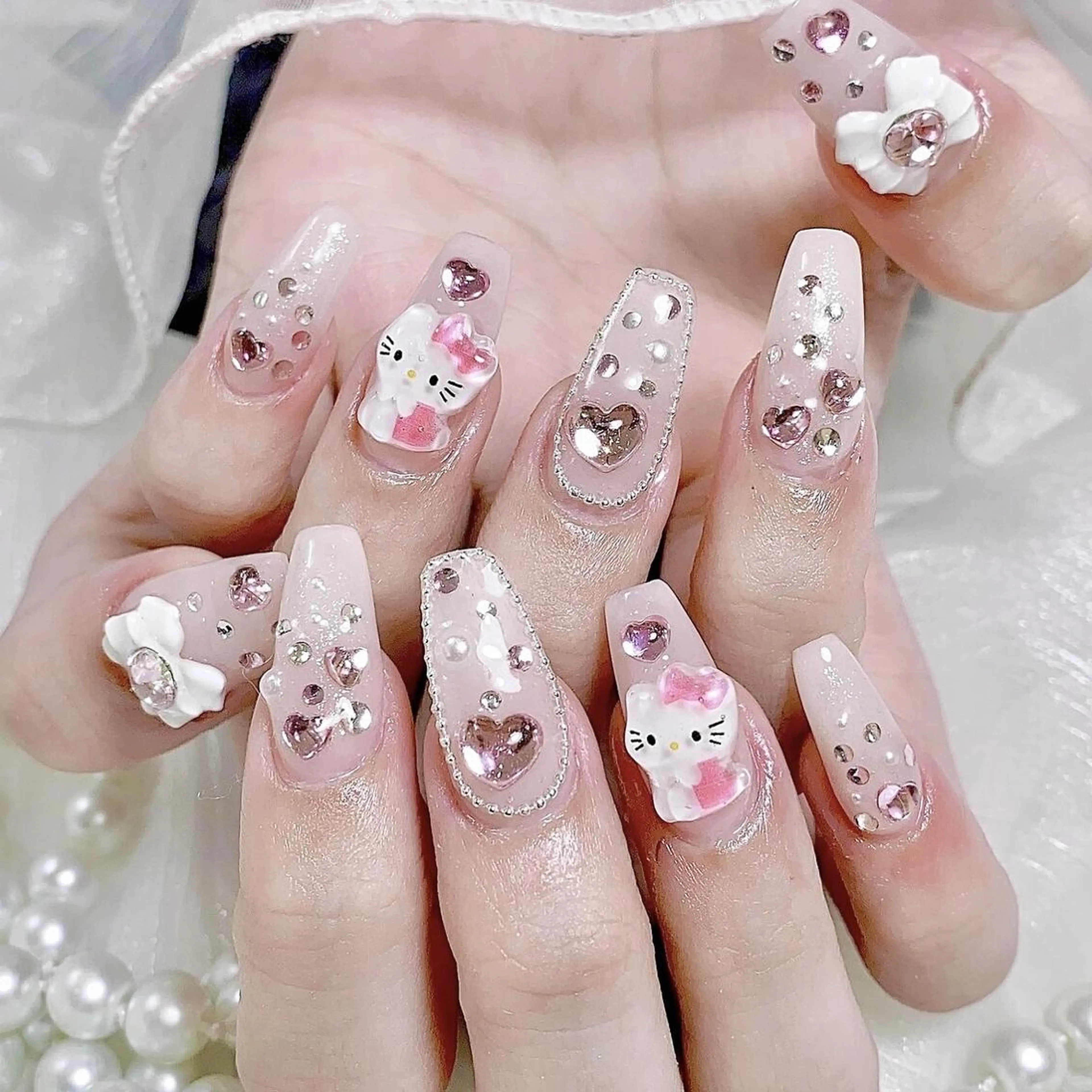 ネイル Hanya 🌈のネイルデザイン