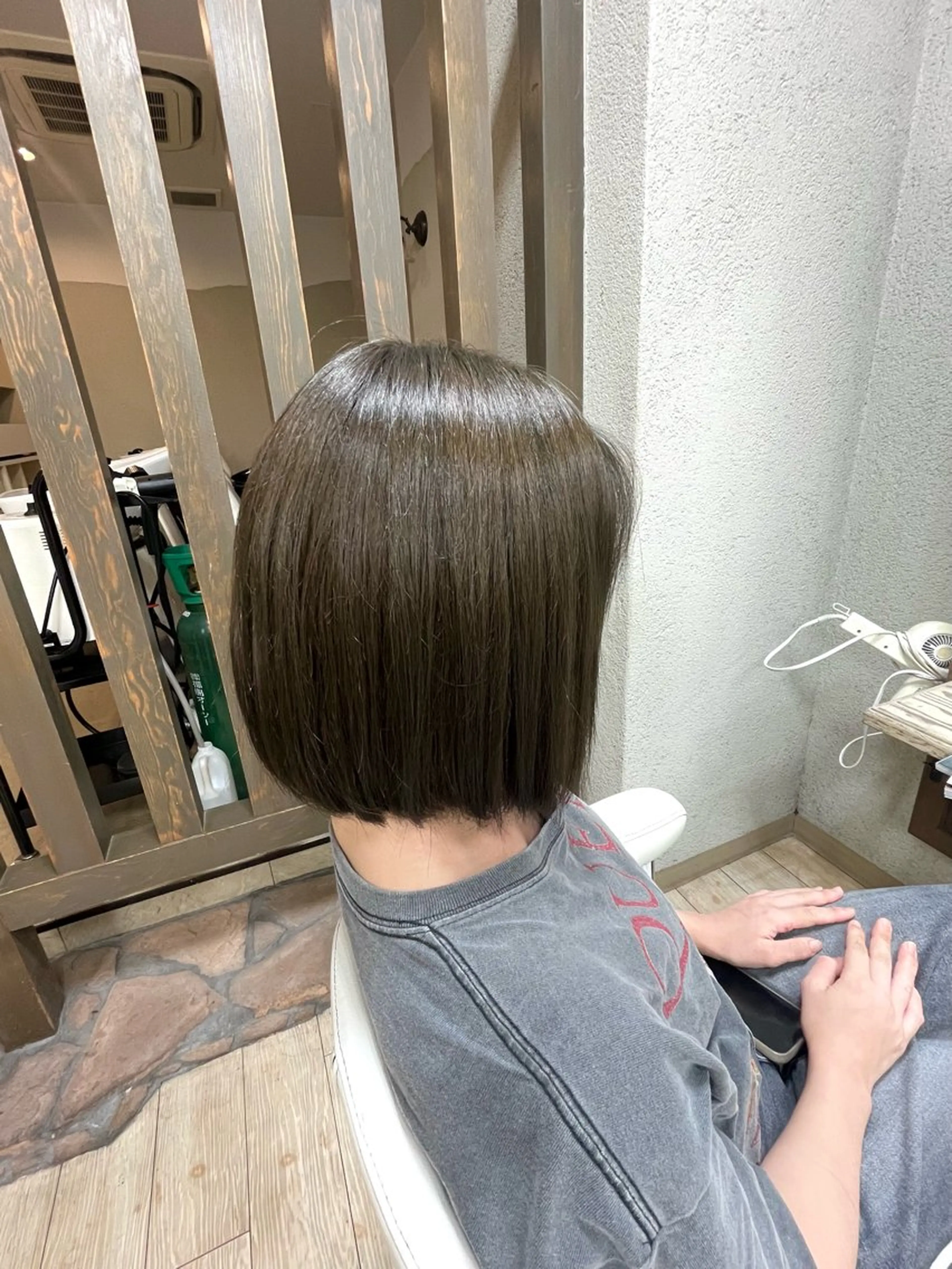 カラー グレージュ オリーブグレージュ オリーブグレー 吉元 結衣佳のヘアスタイル