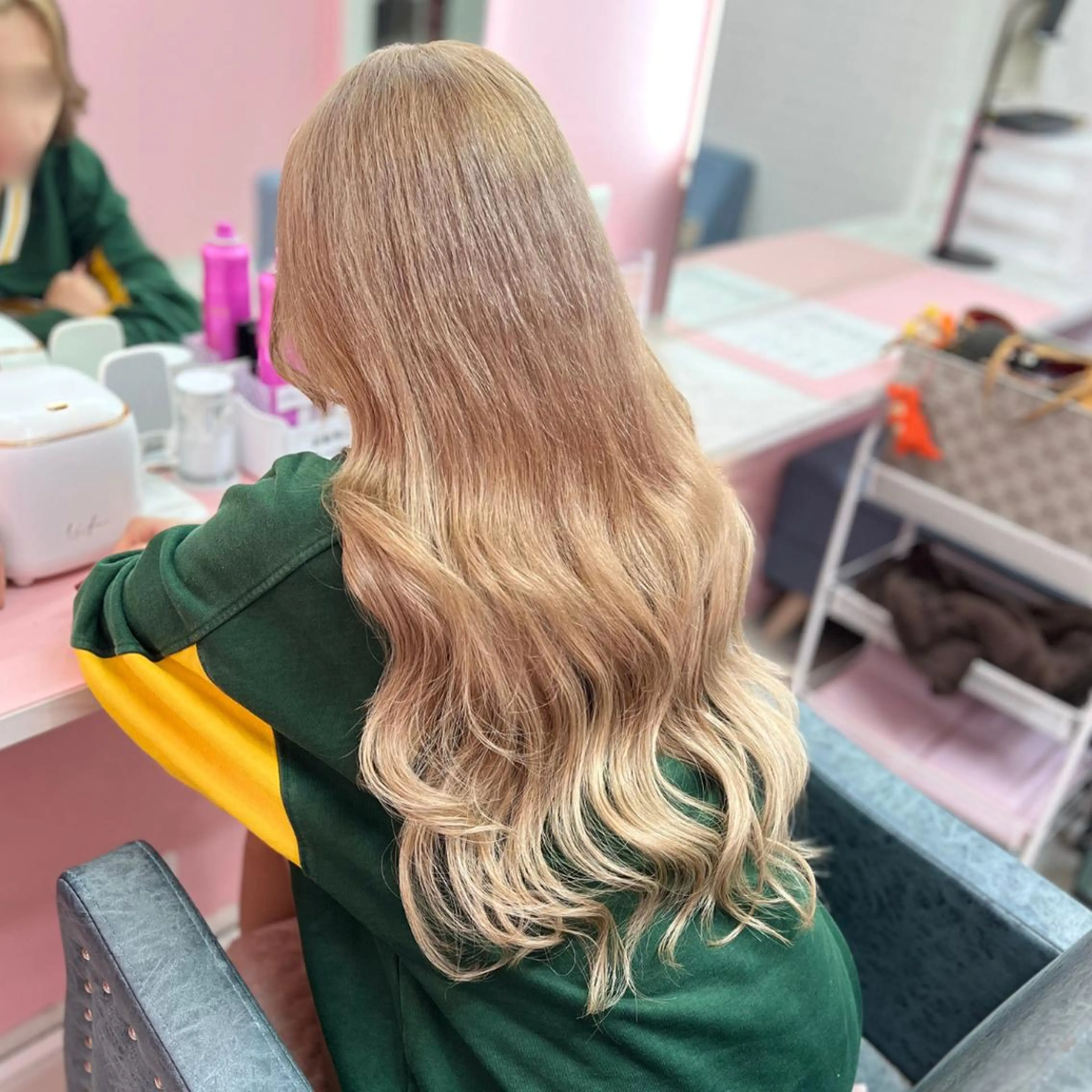 ロング エクステ SEASON 大阪梅田駅徒歩7分のヘアスタイル