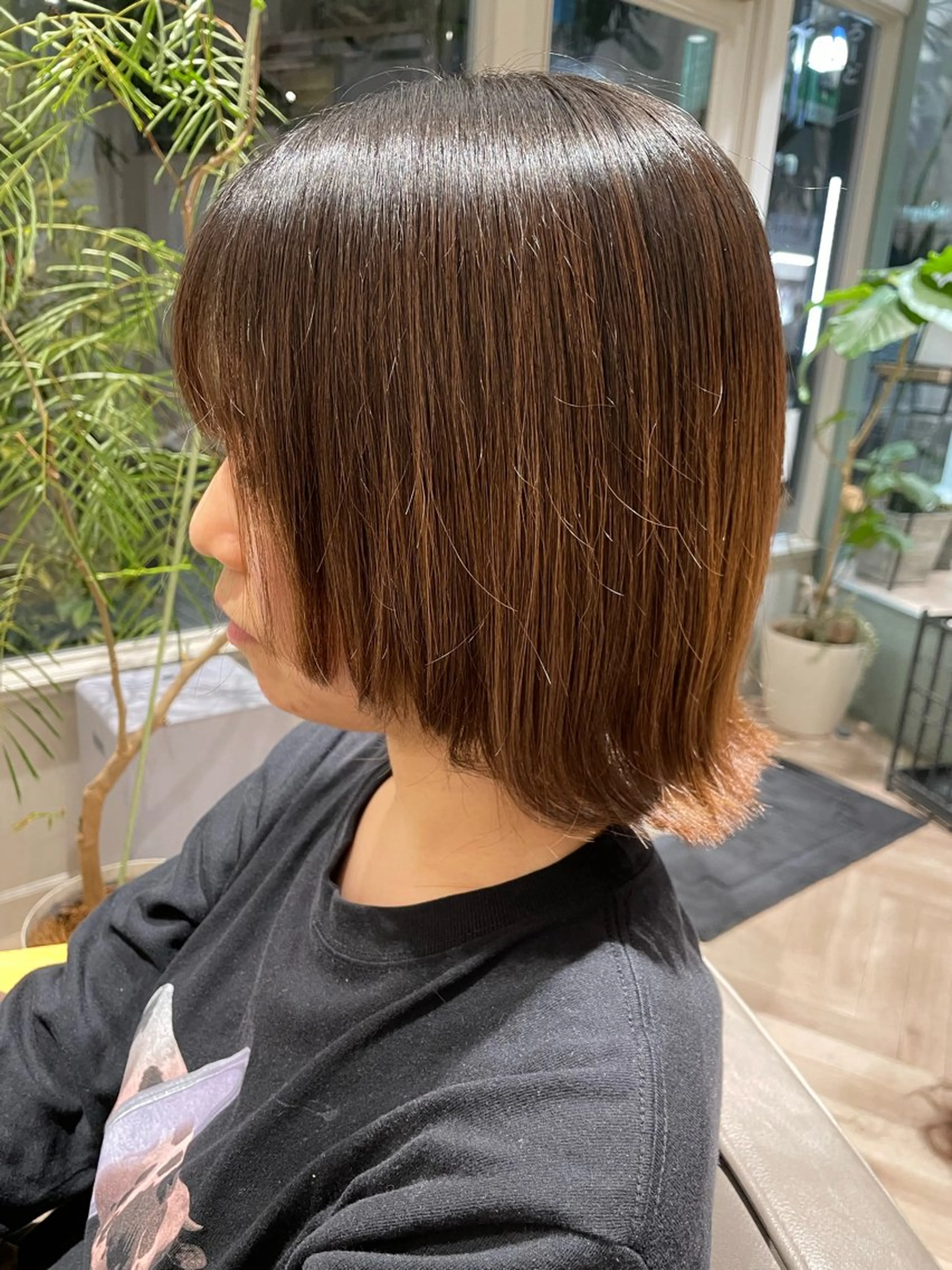 ミディアム 顔周りカット レイヤーカット カット 廣﨑 恭介のヘアスタイル