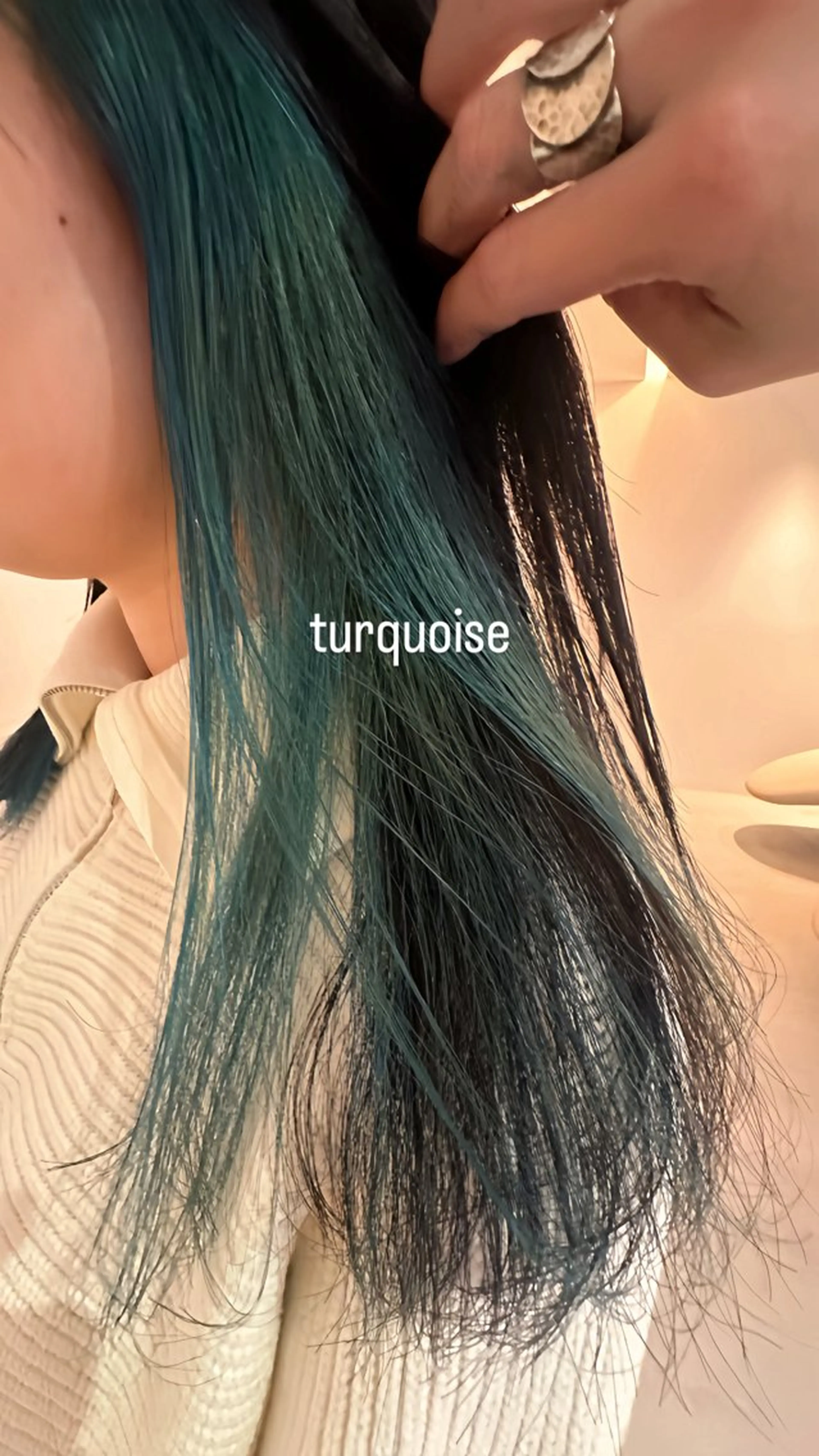 セミロング カラー AYAKA 下北沢suuのヘアスタイル