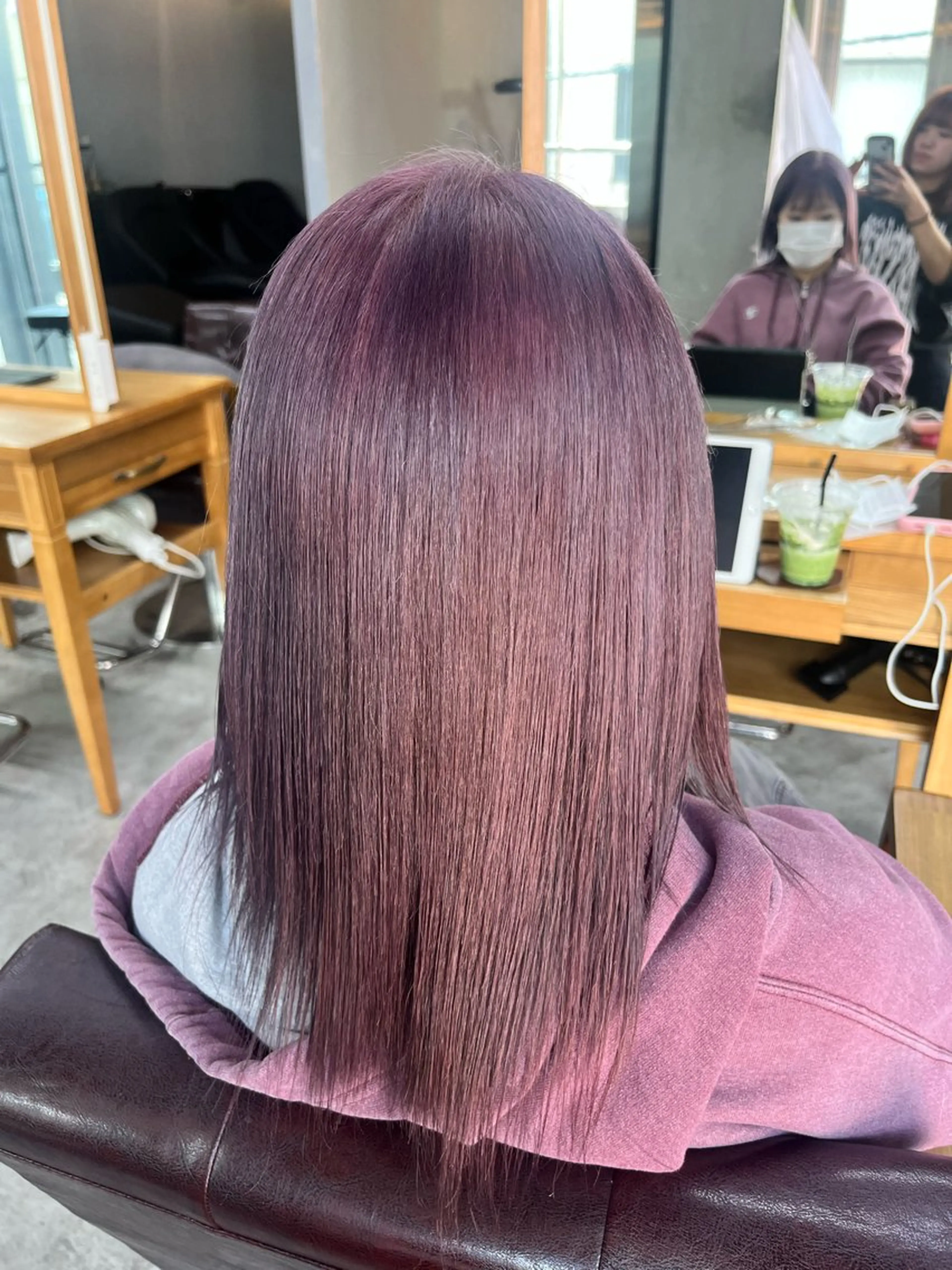 カラー 秋山 美奈のヘアスタイル