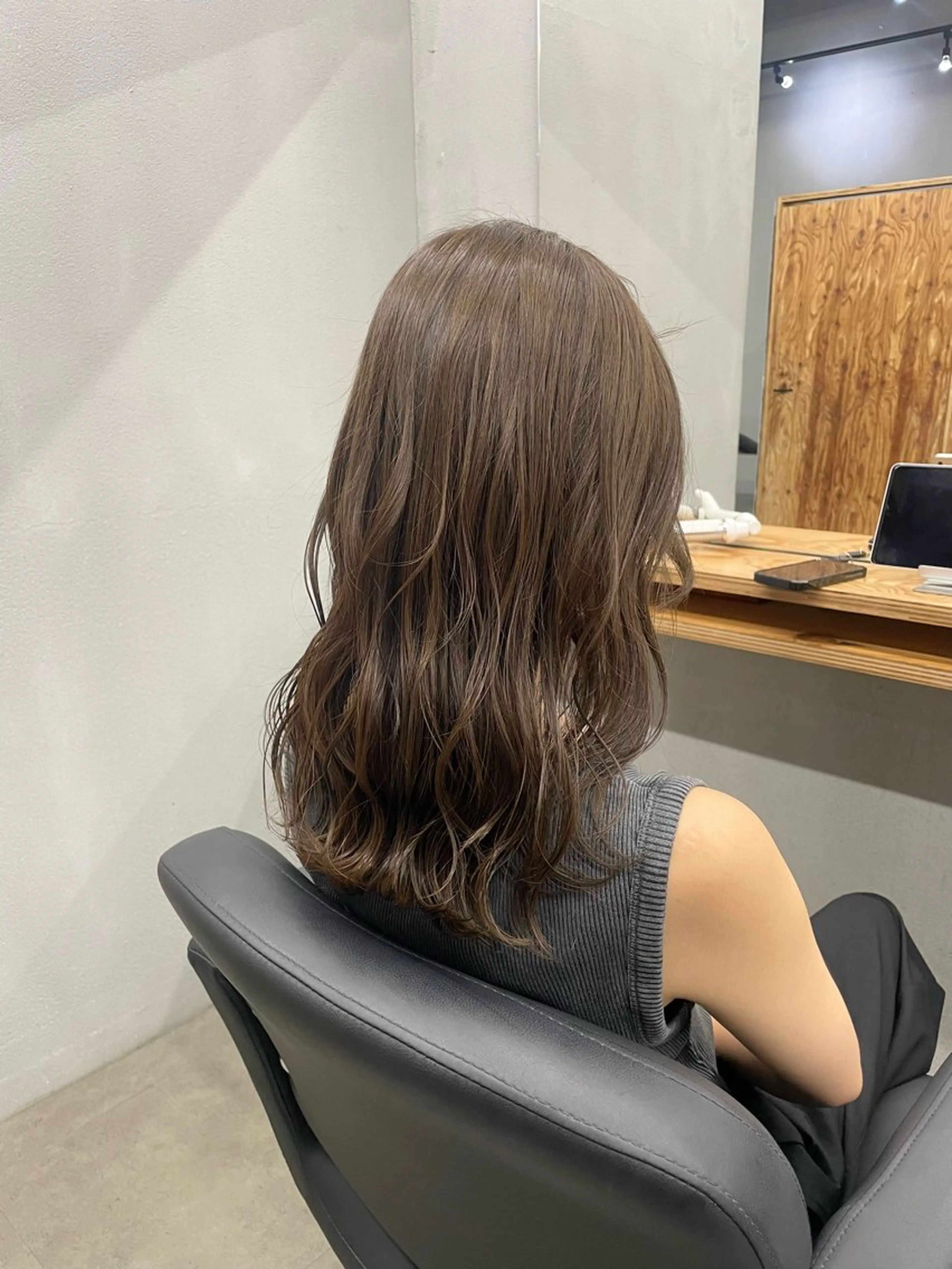 似合わせカット + ケアカラーの写真