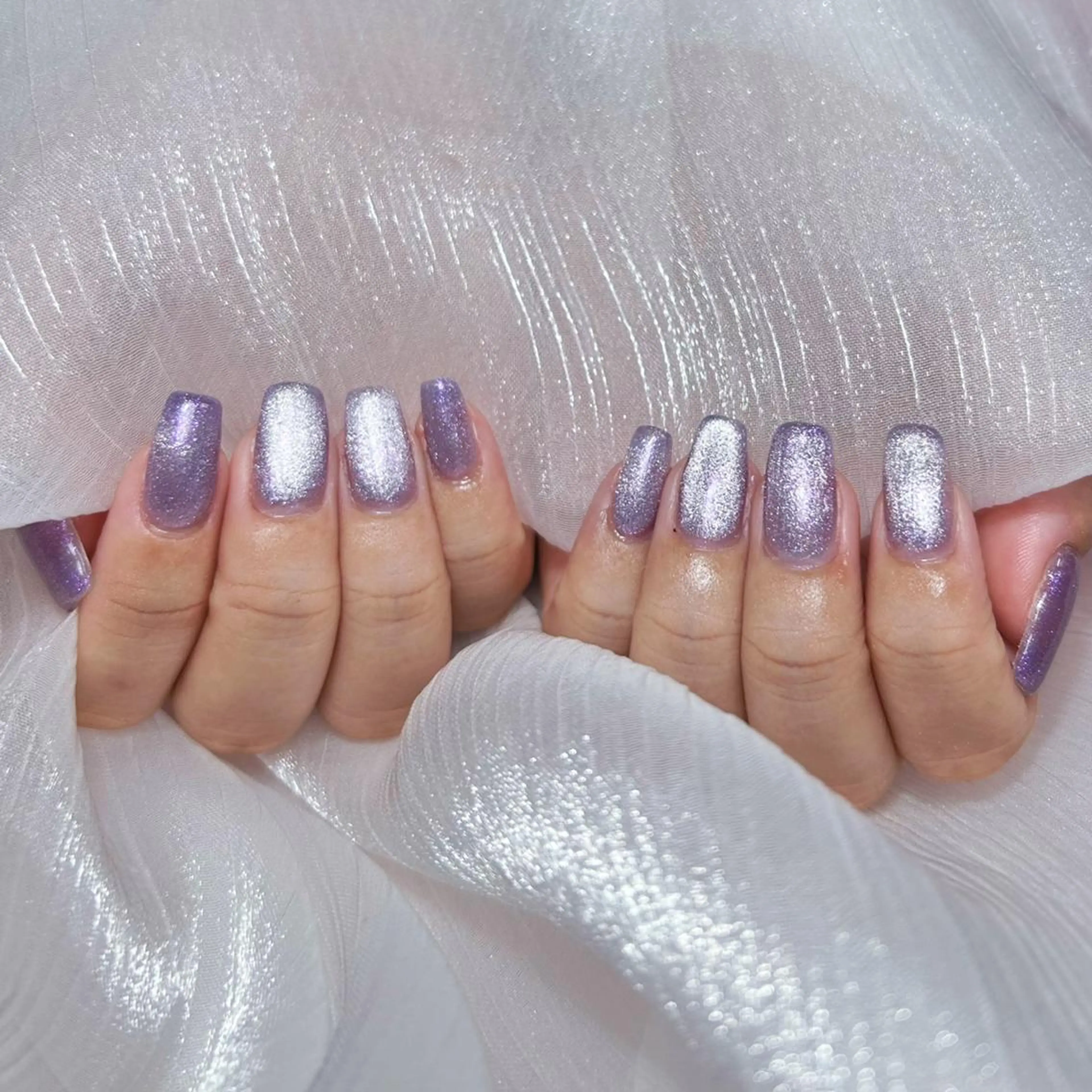 ネイル アートネイル オーロラネイル ガーリー キラキラネイル 韓国ネイル Leah 💅のネイルデザイン