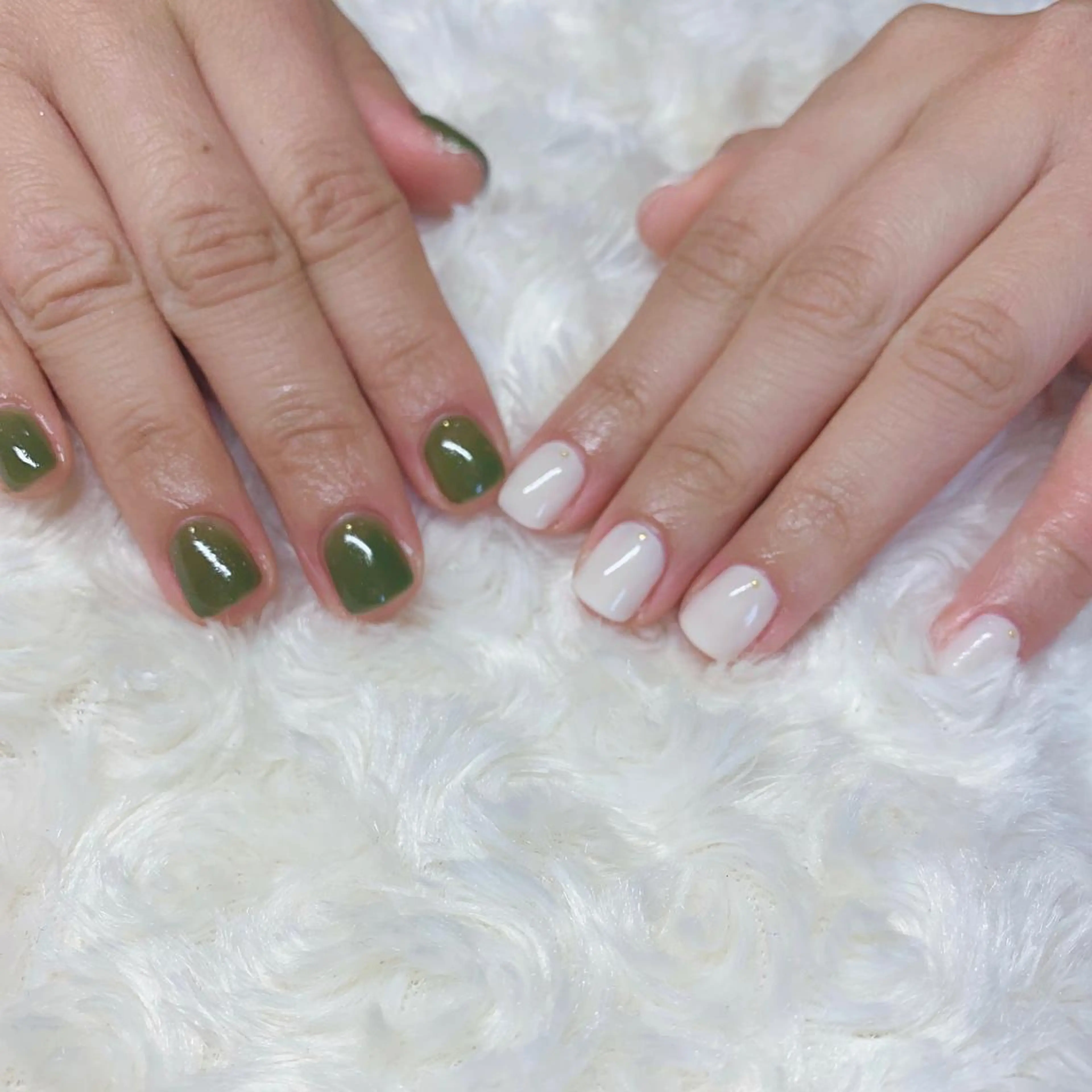 カラー ハンドネイル Cozy_ ilumのネイルデザイン