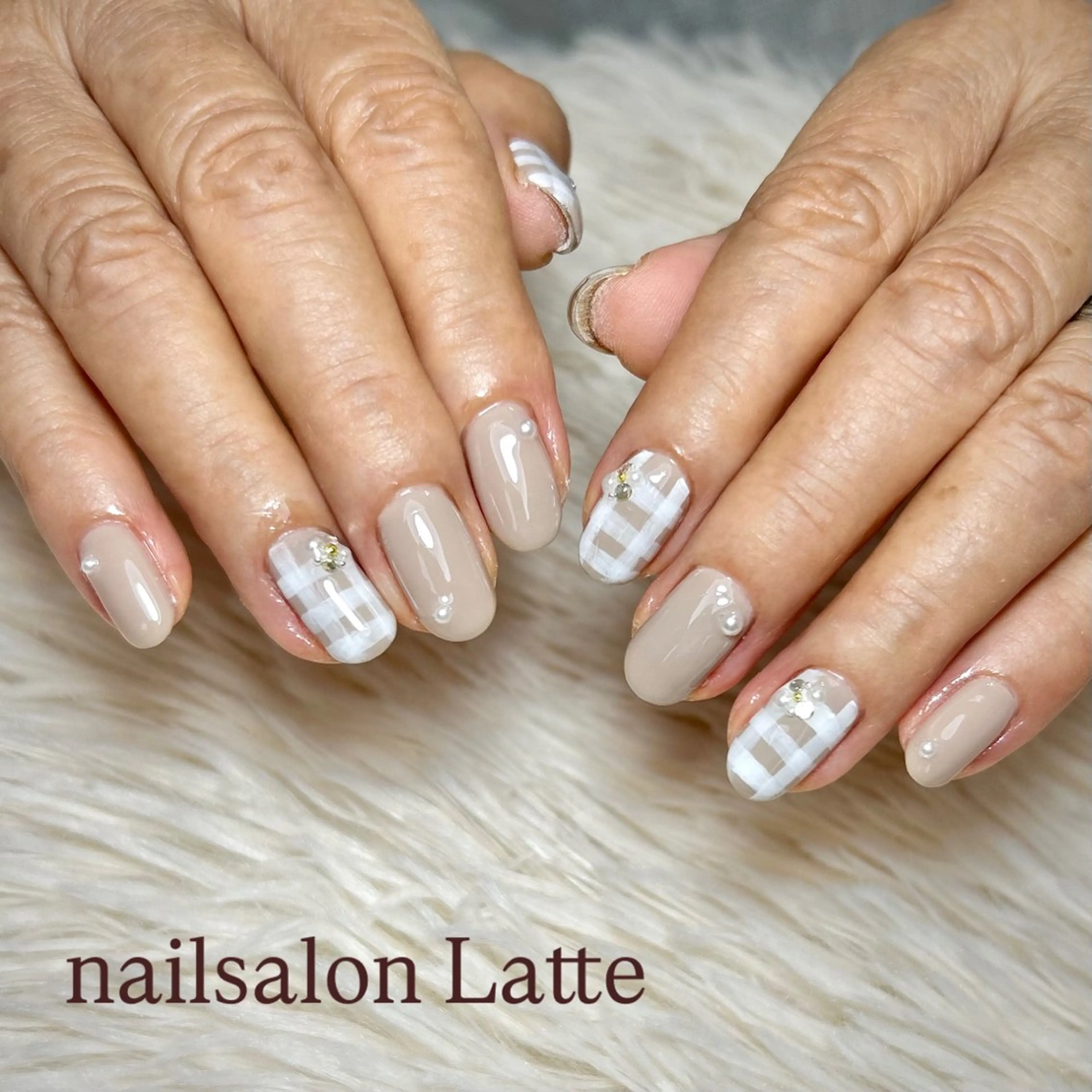 ネイル Nailsalon Latteのネイルデザイン
