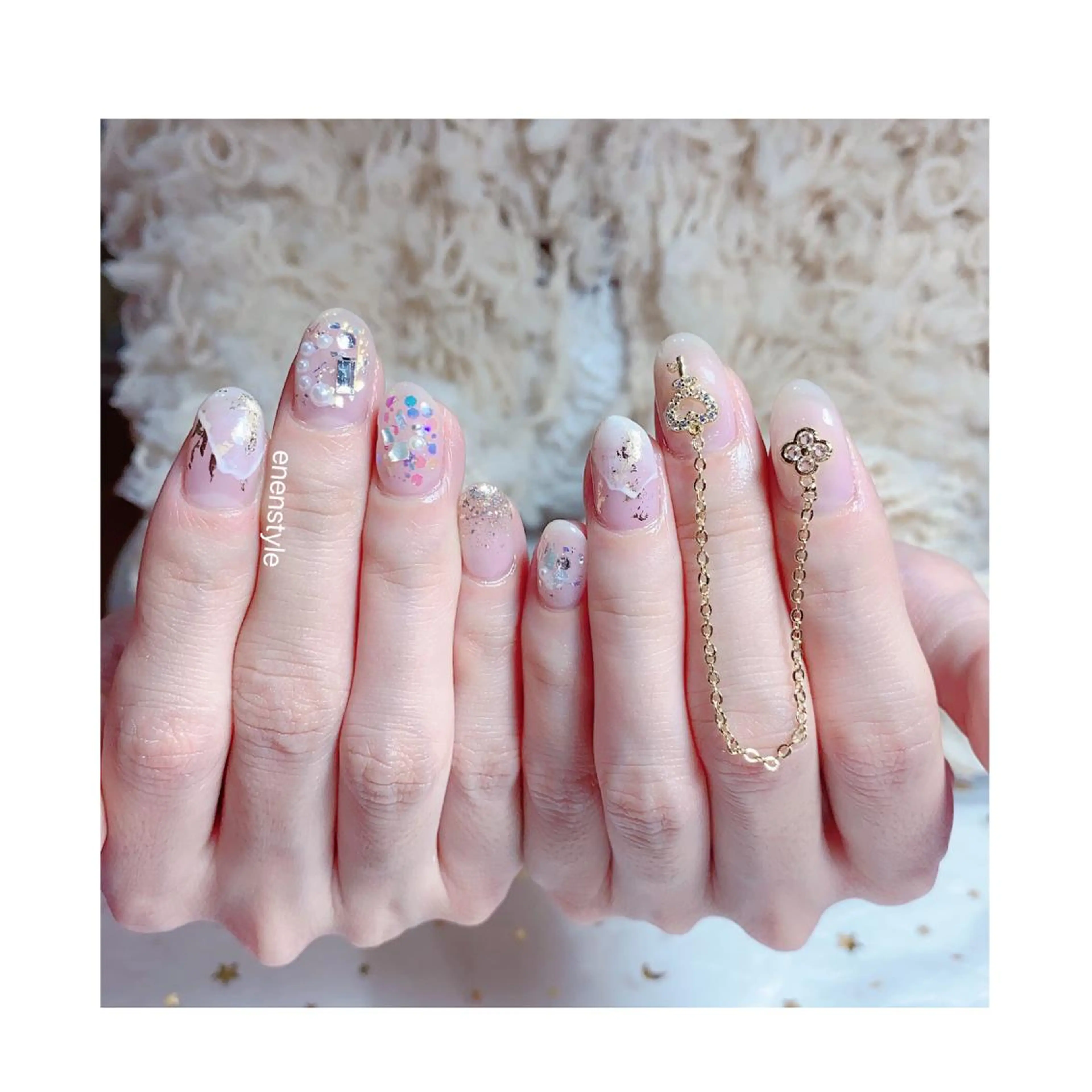 ショート ネイル ジェルネイル ニュアンスネイル オフィスネイル ワンカラーネイル パラジェル ハンドネイル 👑enen style👑のネイルデザイン