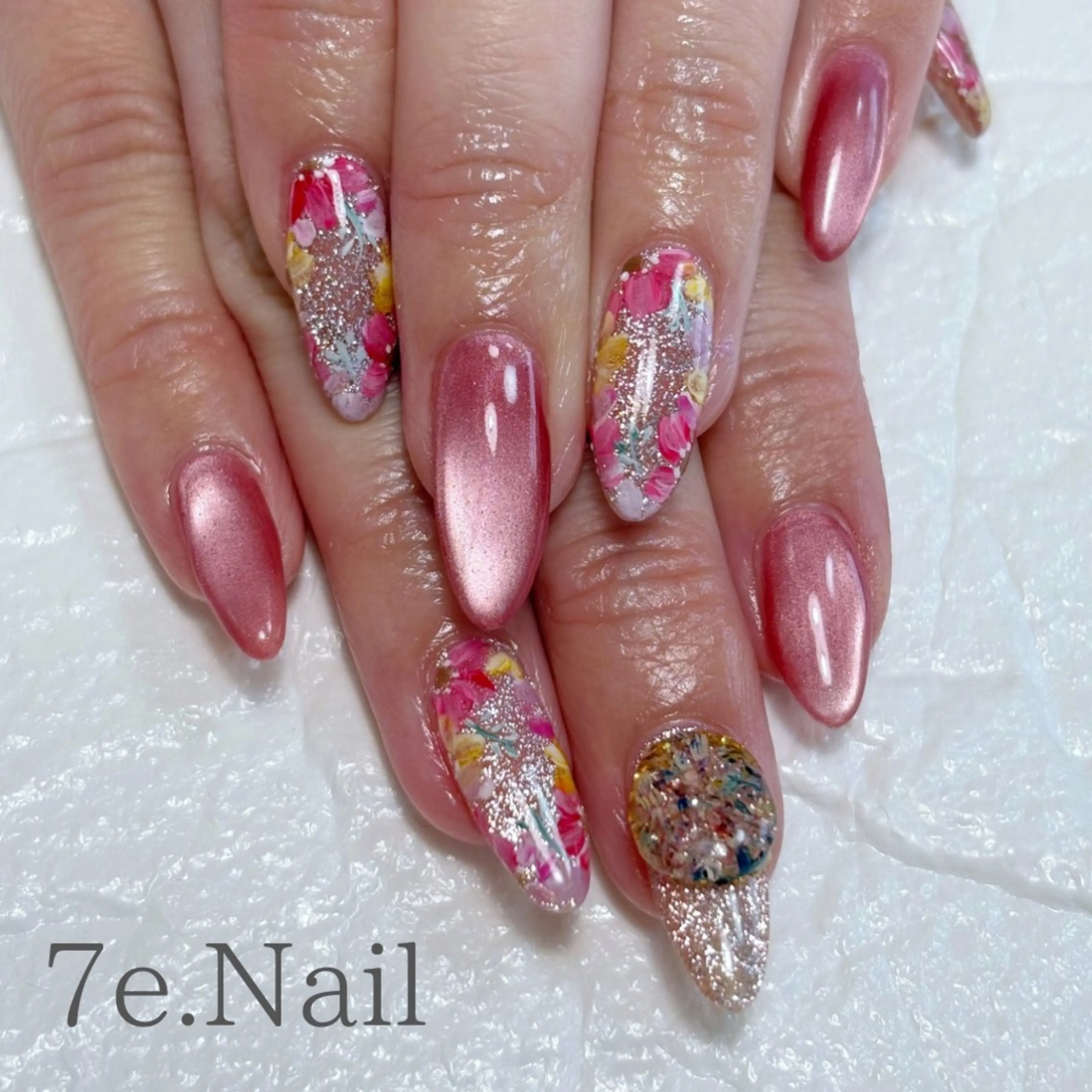 ネイル 7e. Nailのネイルデザイン