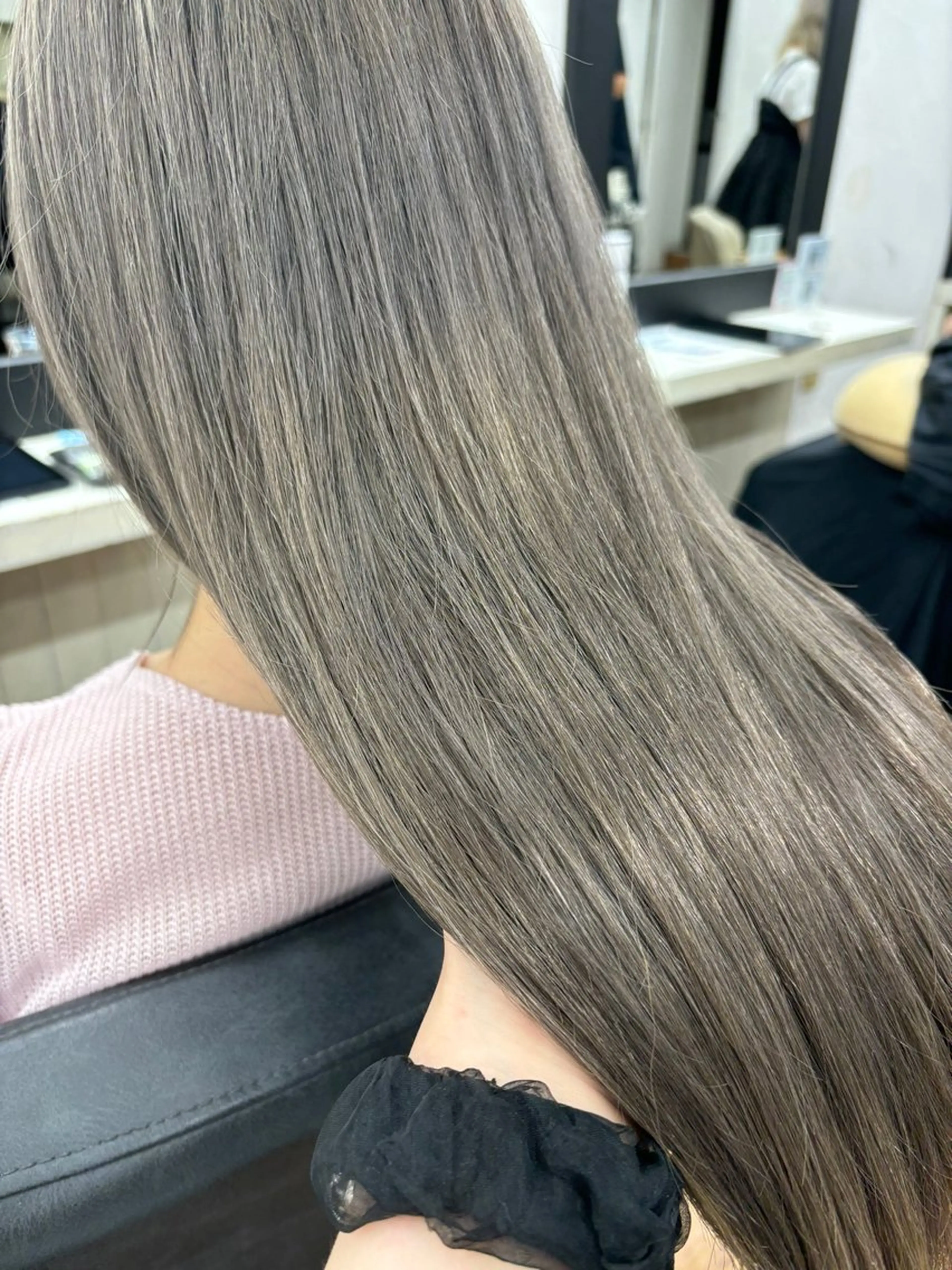 カラー ブリーチ ヘアカラー 香野 優子のヘアスタイル