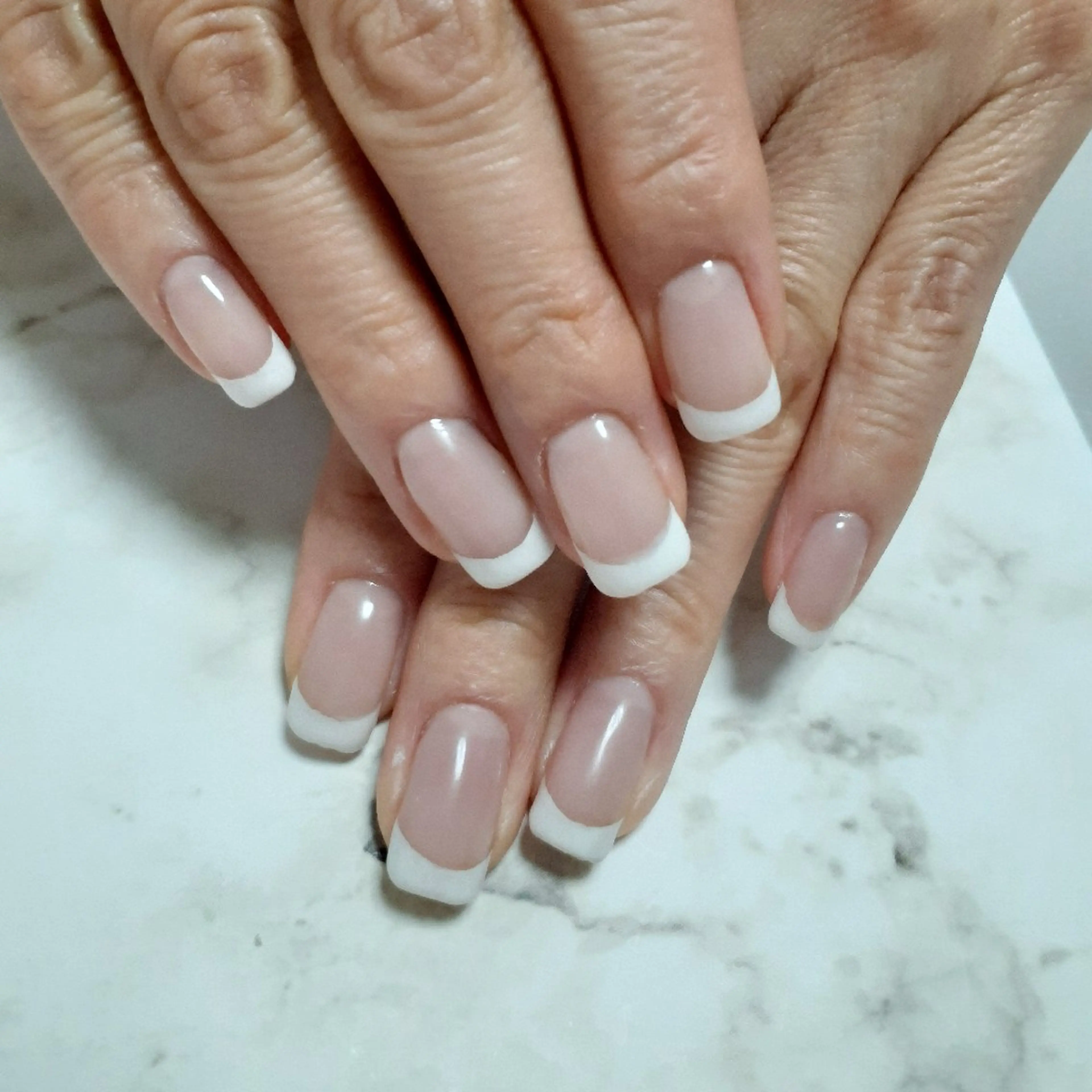 ネイル フレンチネイル スクエアネイル ホワイト ハンドネイル 池元 真由美のネイルデザイン