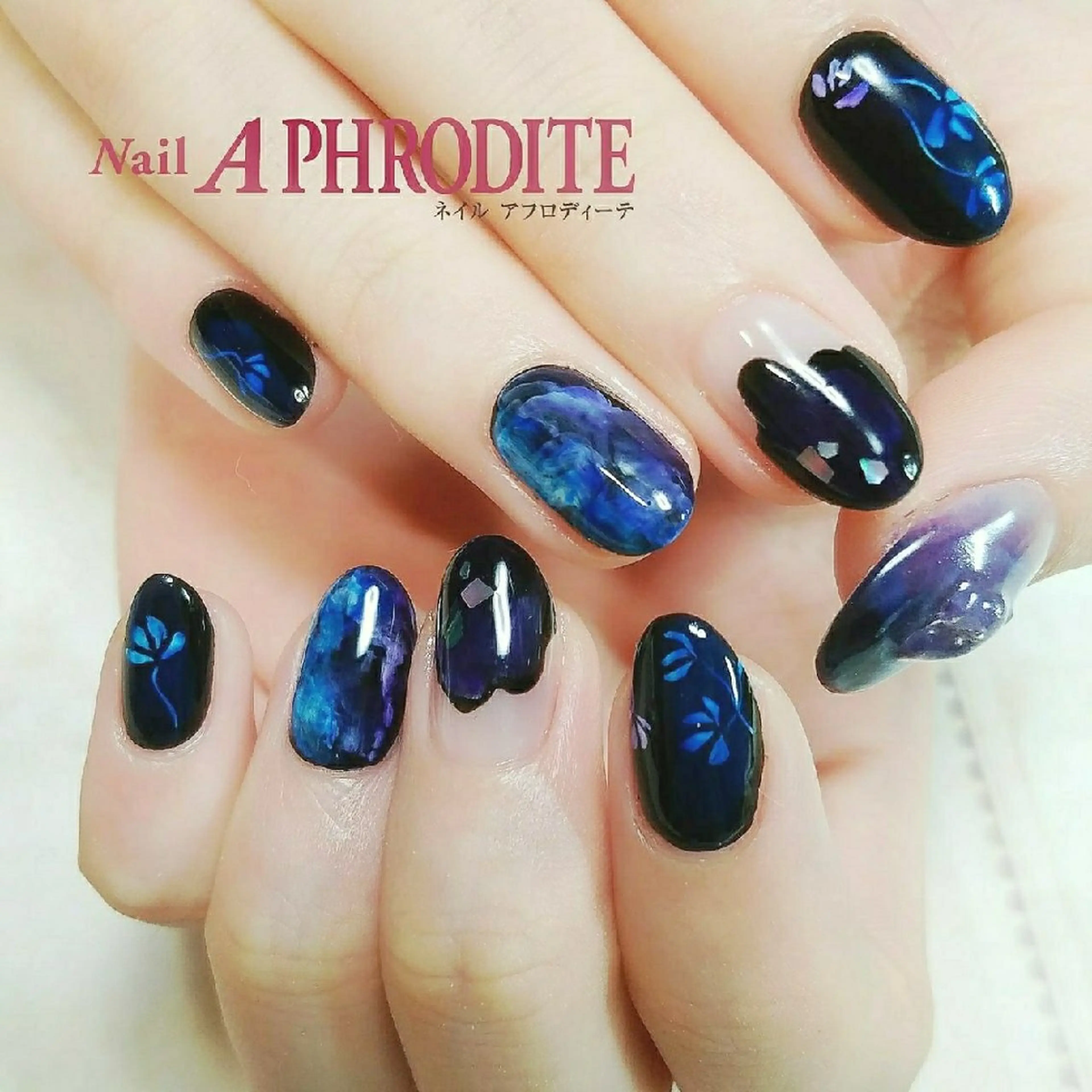 ネイル ジェルネイル ニュアンスネイル スカルプネイル ソフトジェル ネイルチップ ハンドネイル Nail  Aphroditeのネイルデザイン
