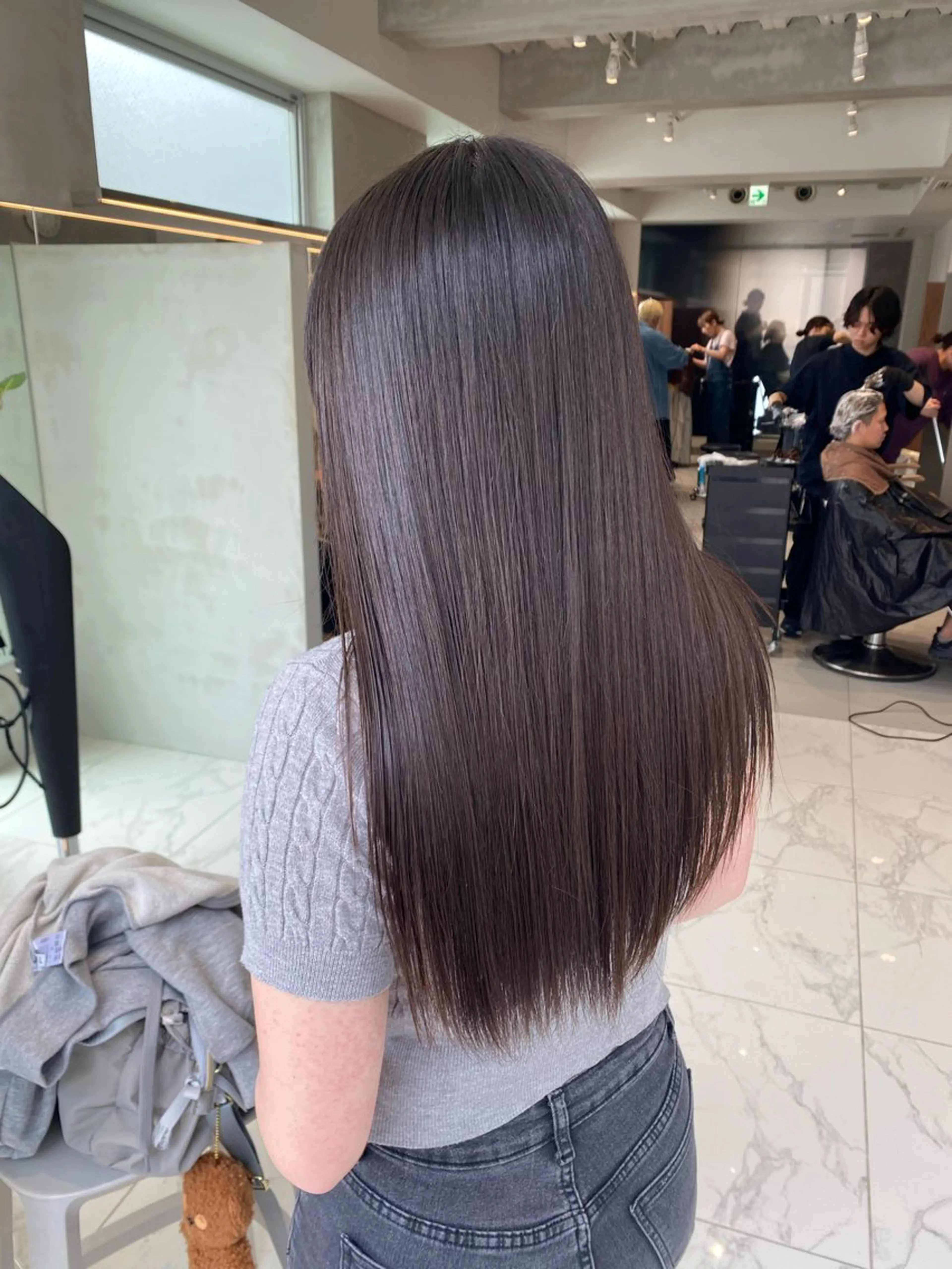 kou🌥️レイヤー /艶カラーのヘアスタイル