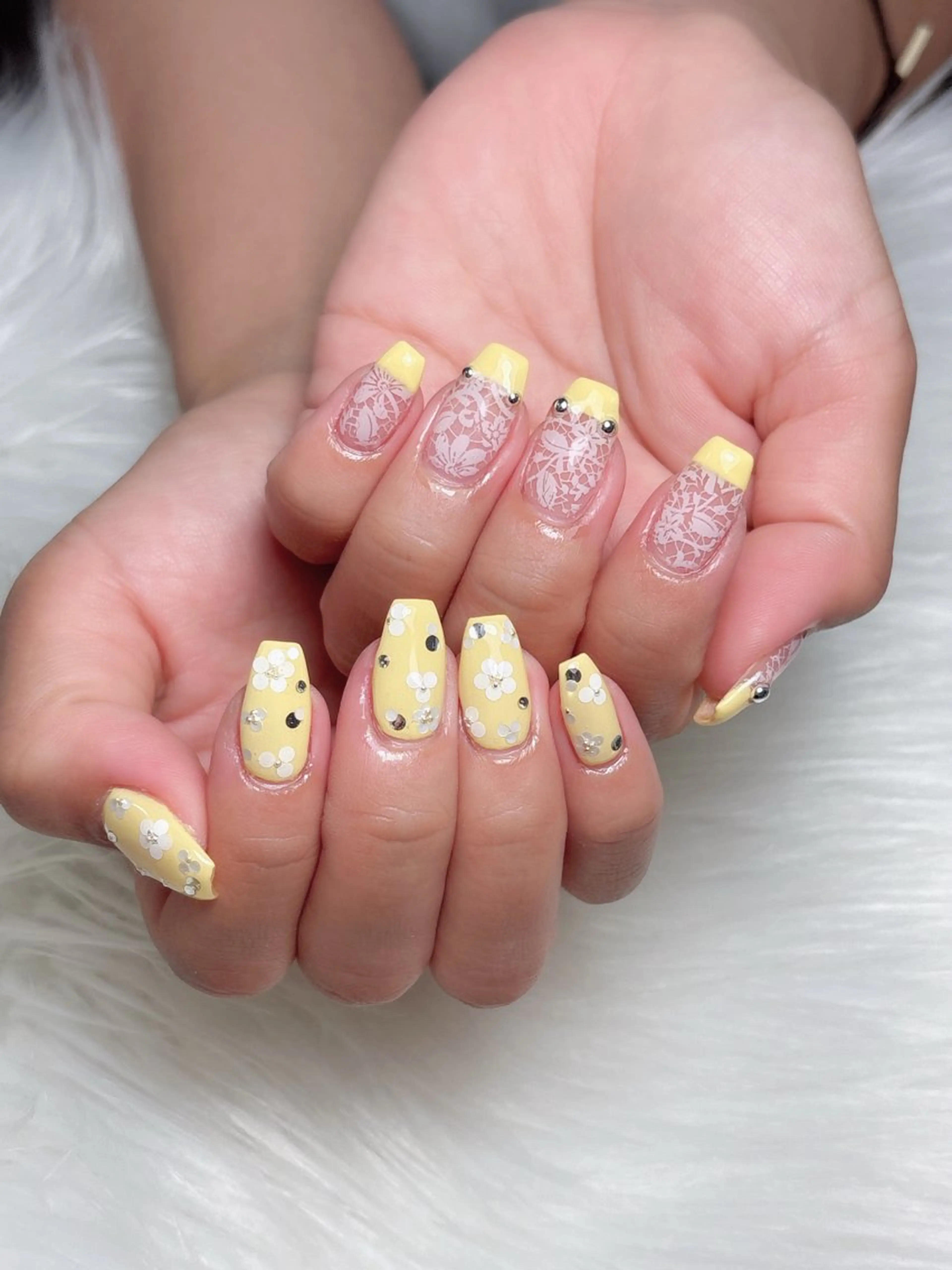 ネイル ハンドネイル 💅ネイルハウス🏡 🎀TOMO🎀のネイルデザイン
