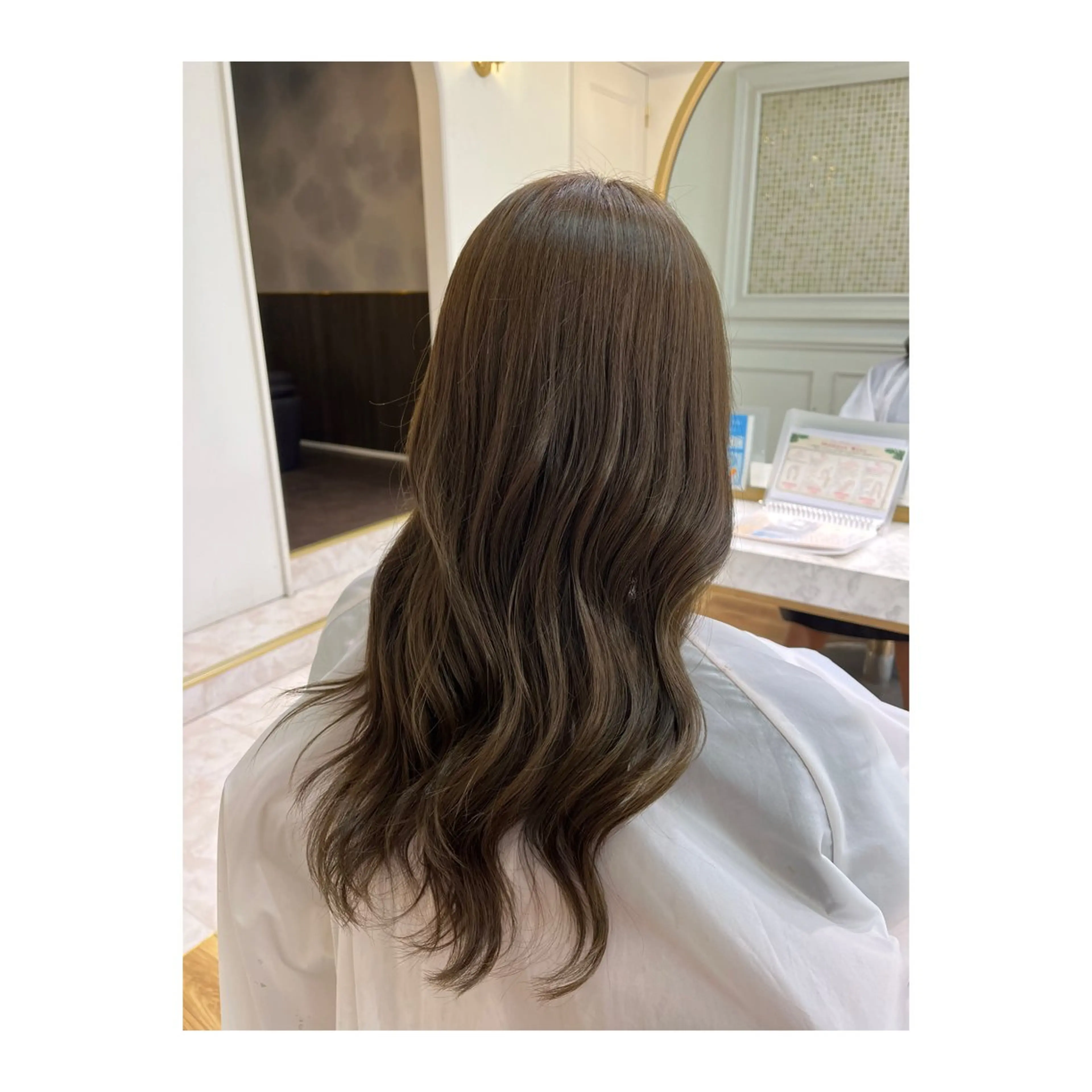 【透明感カラー】ブリーチなしダブルカラー+1stepトリートメントの写真